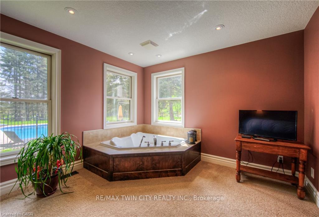 Photo 21 of 145 Riverbank Drive, Cambridge, Preston Heights — HOMEH