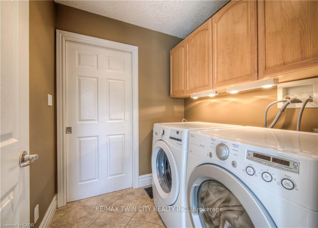 Photo 26 of 145 Riverbank Drive, Cambridge, Preston Heights — HOMEH