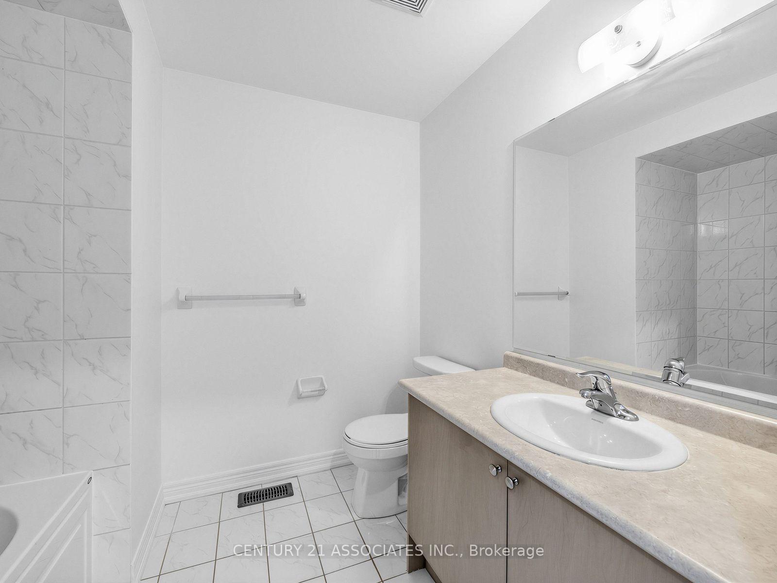 Photo 16 of 28 Yellow Sorrel Road, Brampton, Sandringham-Wellington North — HOMEH