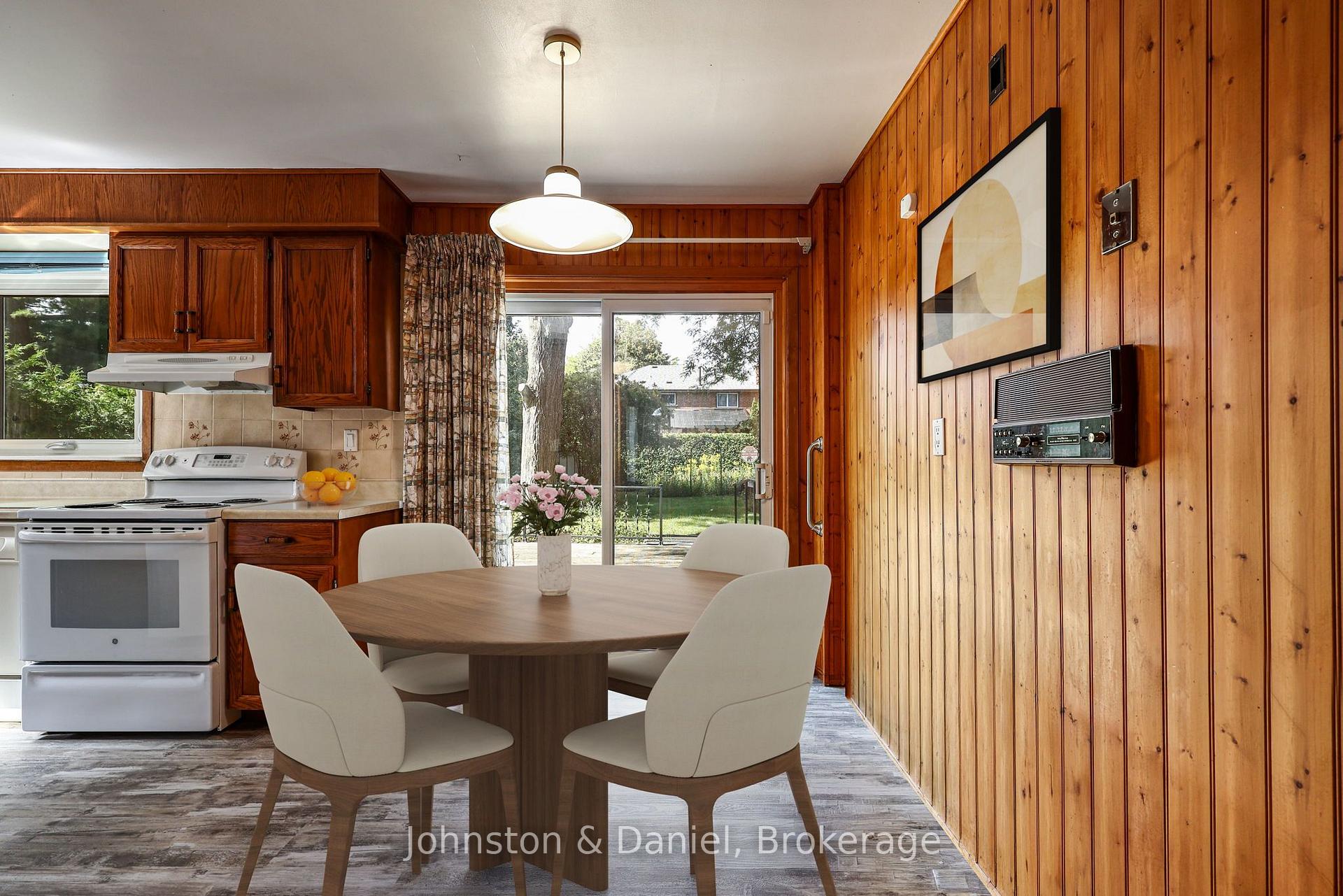 Photo 8 of 94 Watson Street, Scarborough, Highland Creek — HOMEH