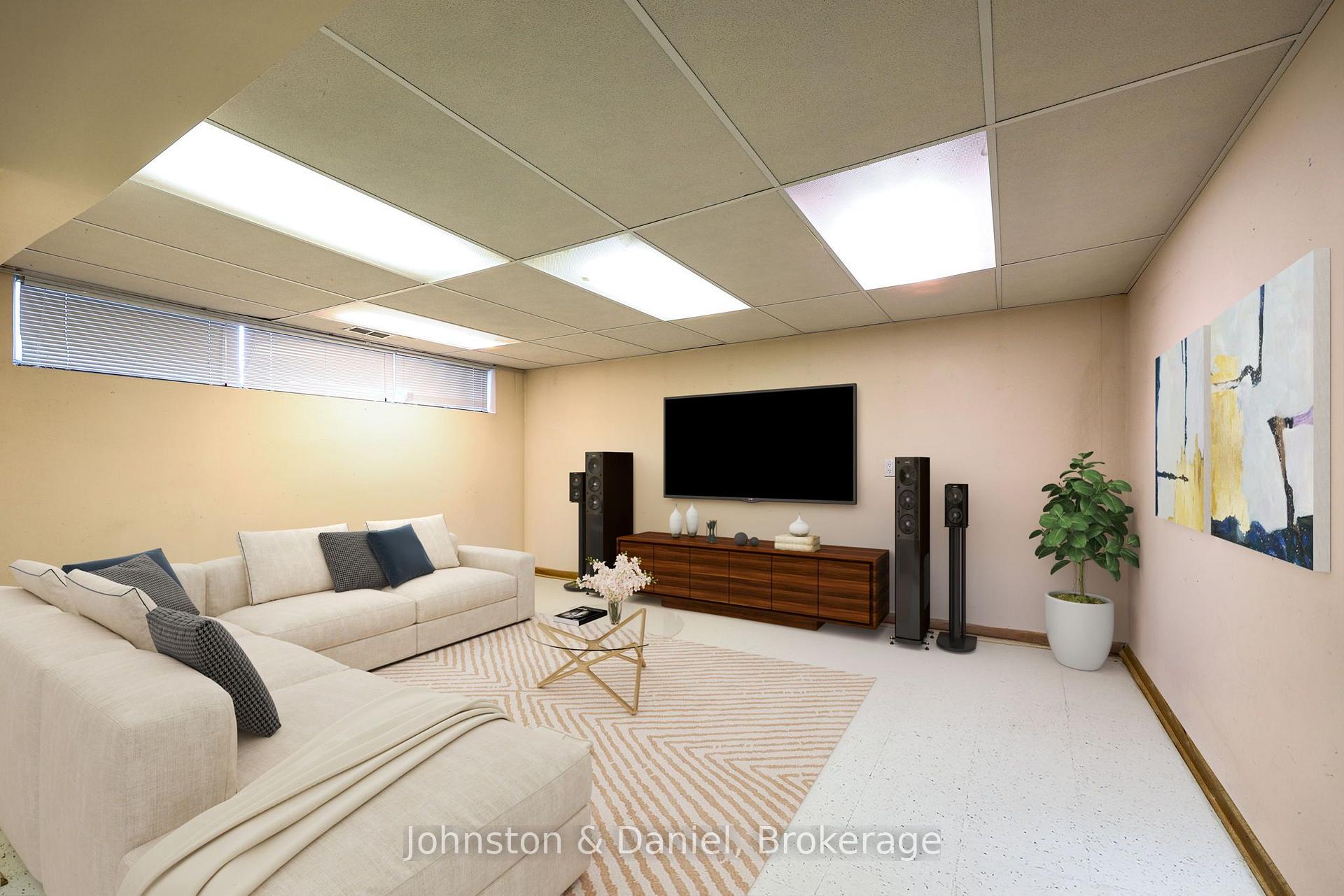 Photo 14 of 94 Watson Street, Scarborough, Highland Creek — HOMEH