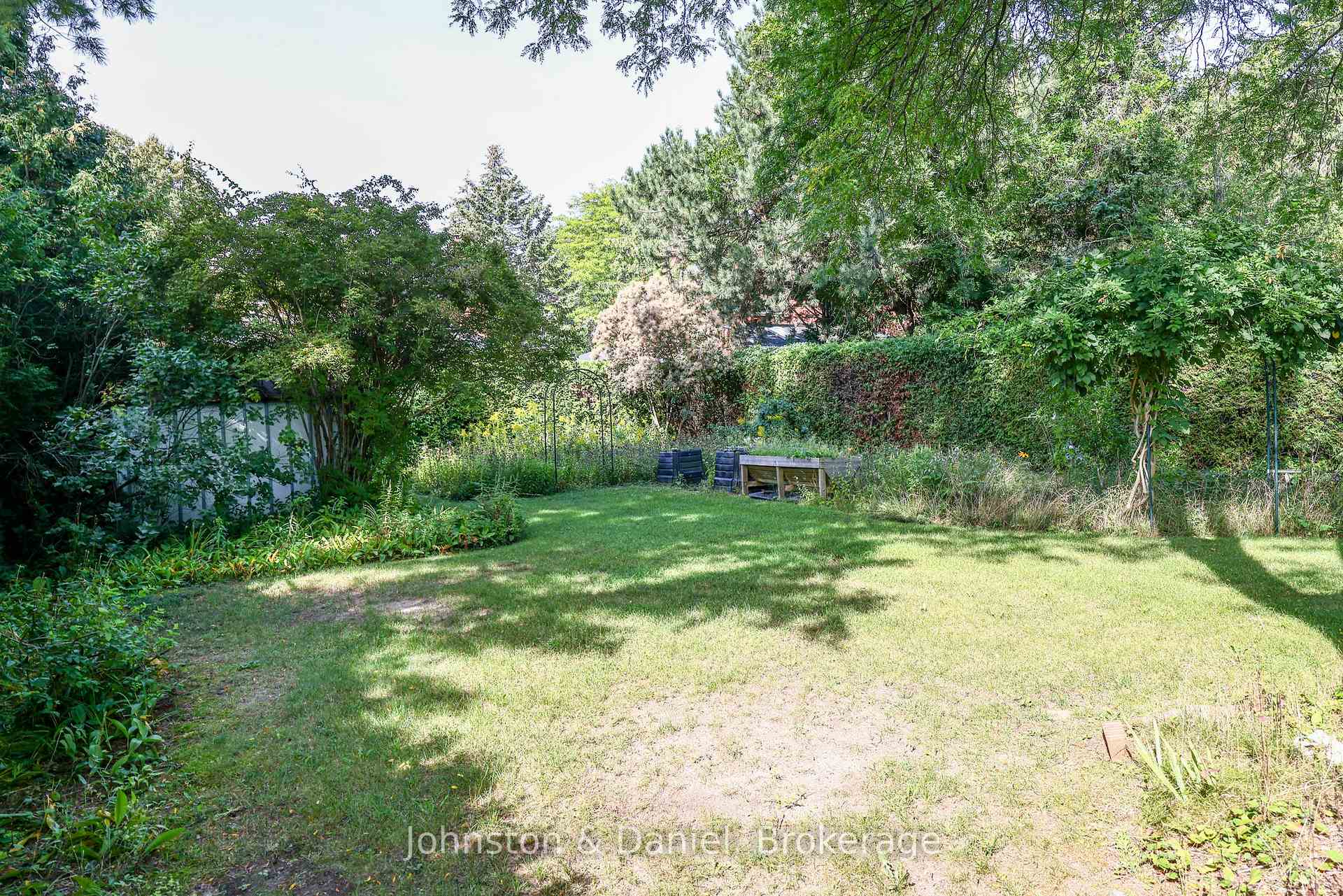 Photo 19 of 94 Watson Street, Scarborough, Highland Creek — HOMEH