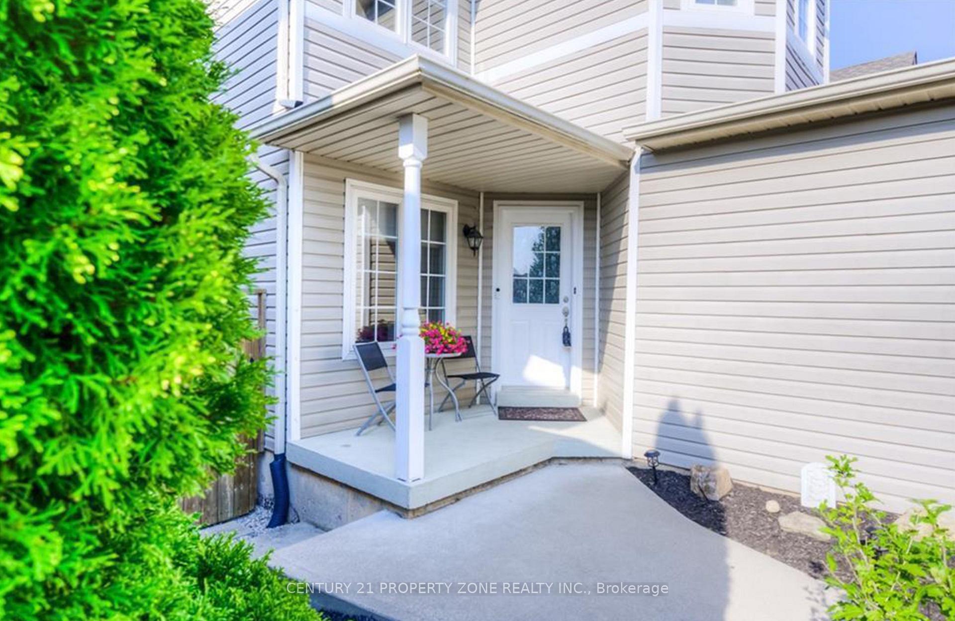 Photo 3 of 124 Wheatland Drive, Cambridge, Christopher-Champlain — HOMEH