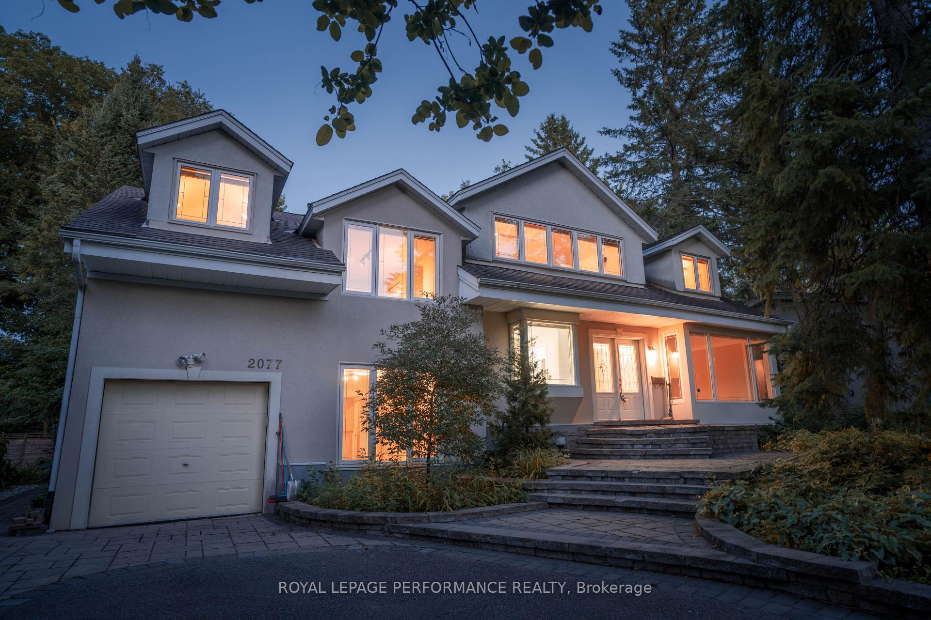 Photo 2 of 2077 Palmer Avenue, Ottawa, Alta Vista/Faircrest Heights — HOMEH
