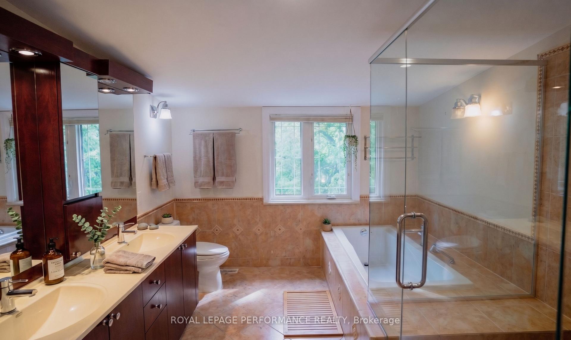 Photo 14 of 2077 Palmer Avenue, Ottawa, Alta Vista/Faircrest Heights — HOMEH