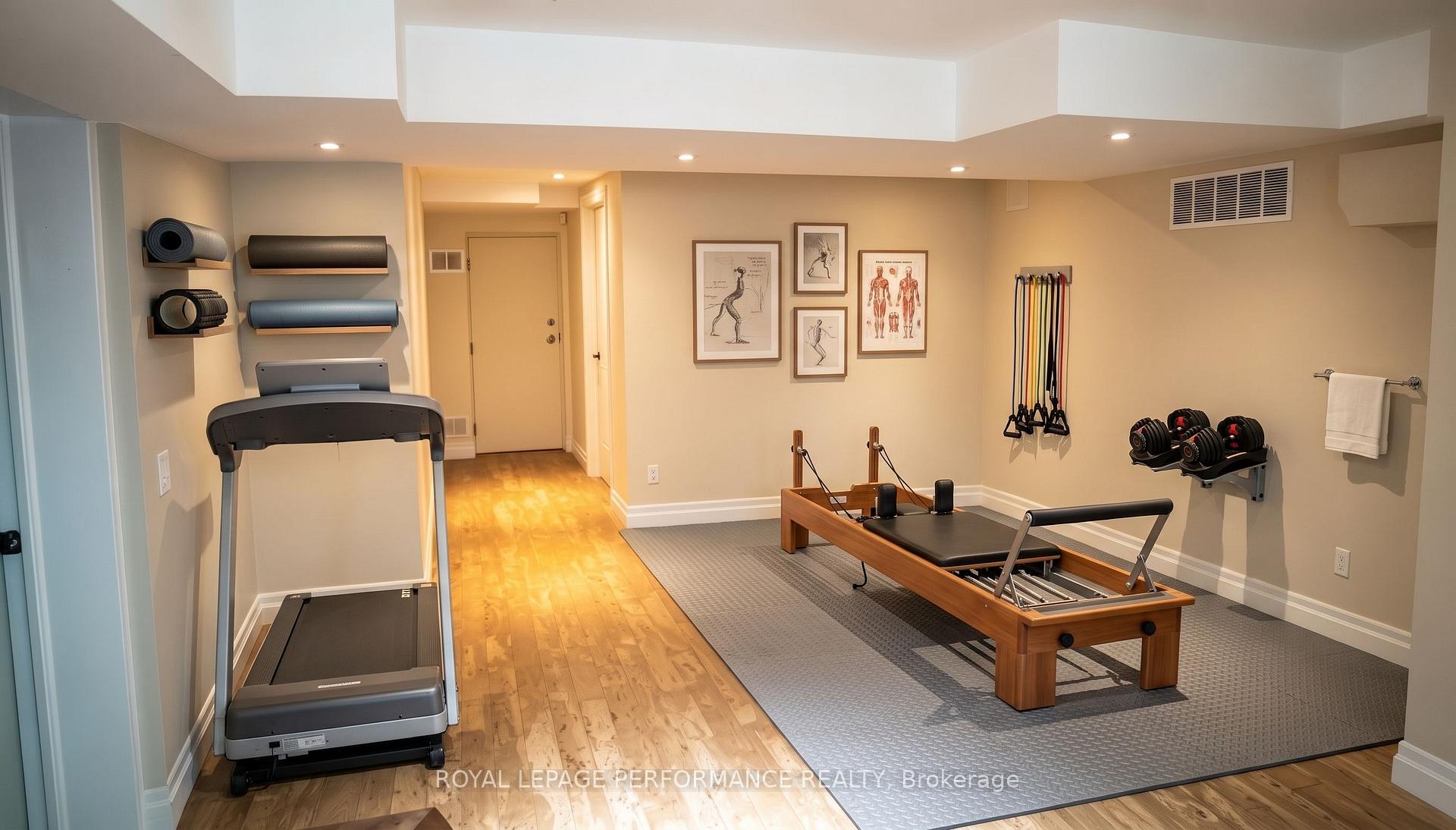 Photo 17 of 2077 Palmer Avenue, Ottawa, Alta Vista/Faircrest Heights — HOMEH