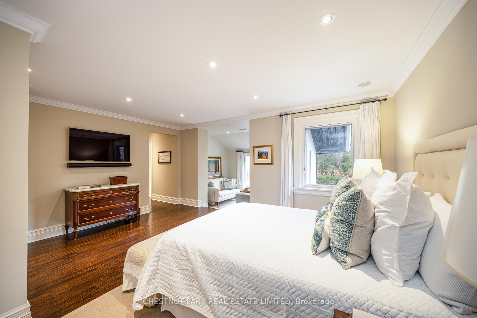 Photo 19 of 132 Glen Road, Toronto, Rosedale-Moore Park — HOMEH