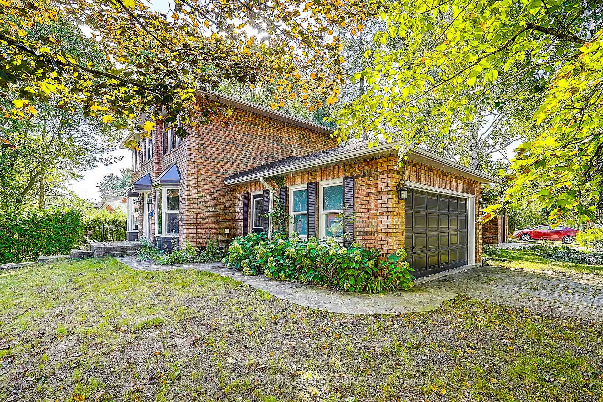 Photo 2 of 47 April Gardens, Aurora, Aurora Heights — HOMEH