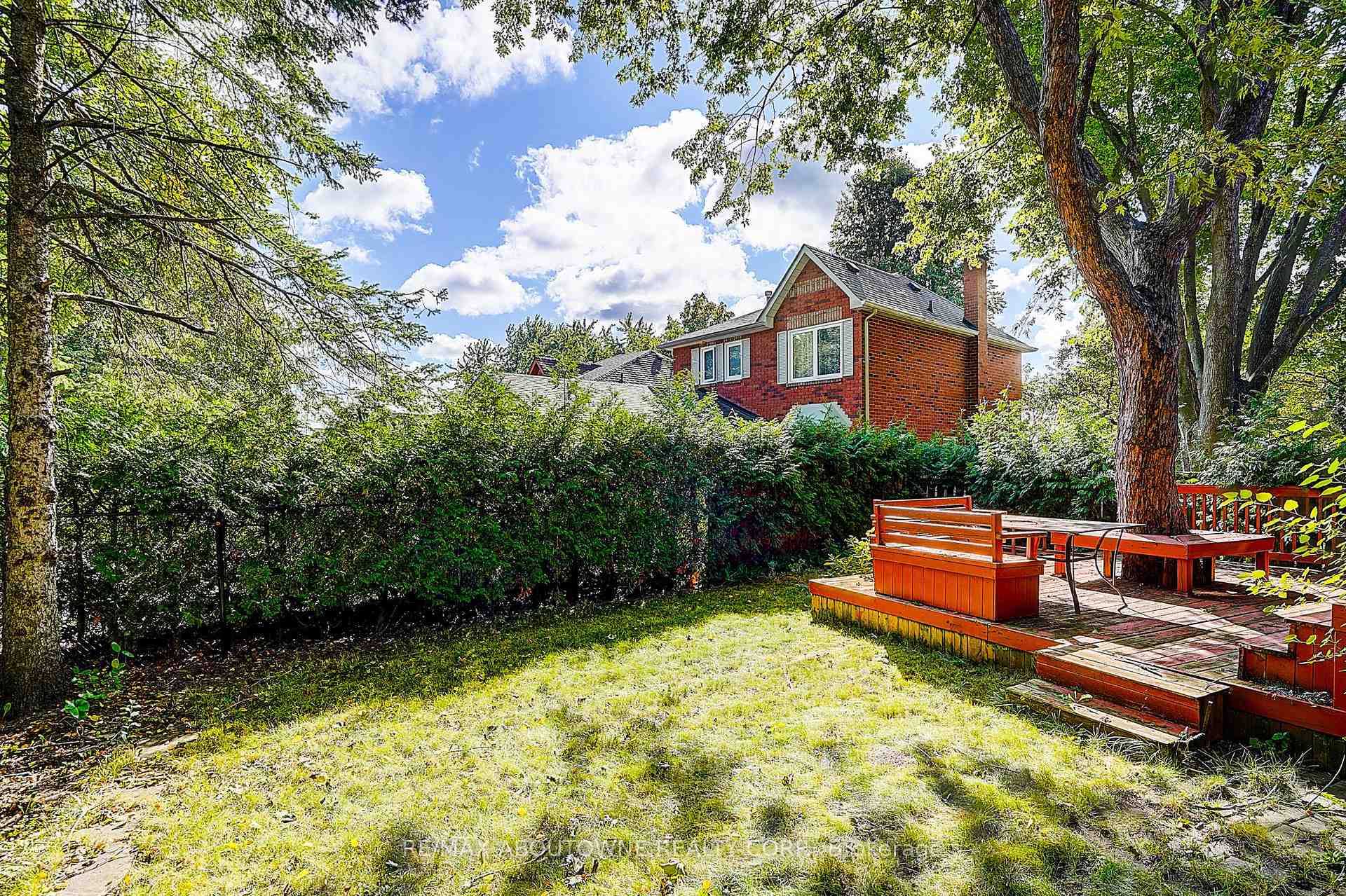 Photo 44 of 47 April Gardens, Aurora, Aurora Heights — HOMEH