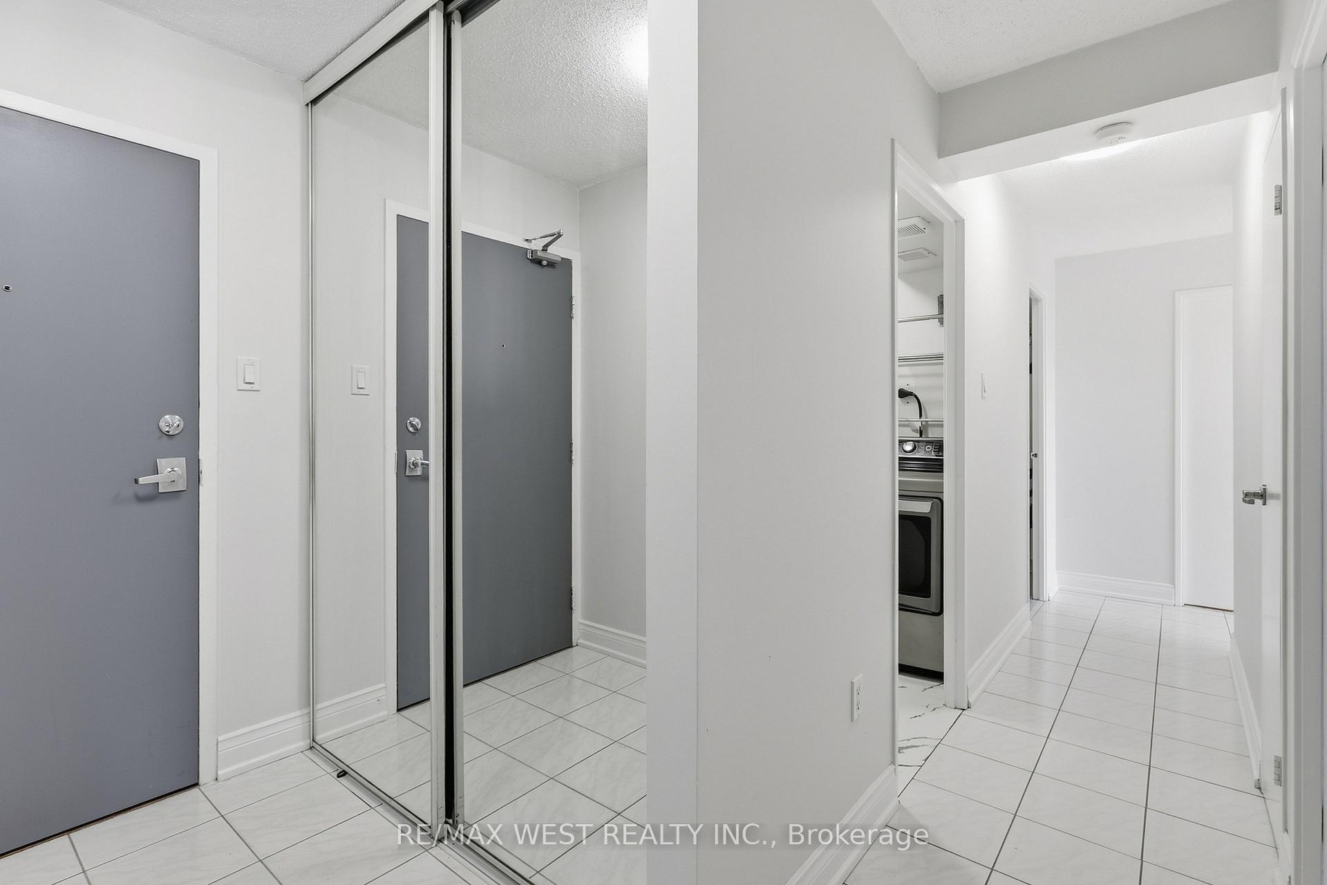 Photo 15 of Unit 302, 180 Dudley Avenue, Markham, Thornhill — HOMEH