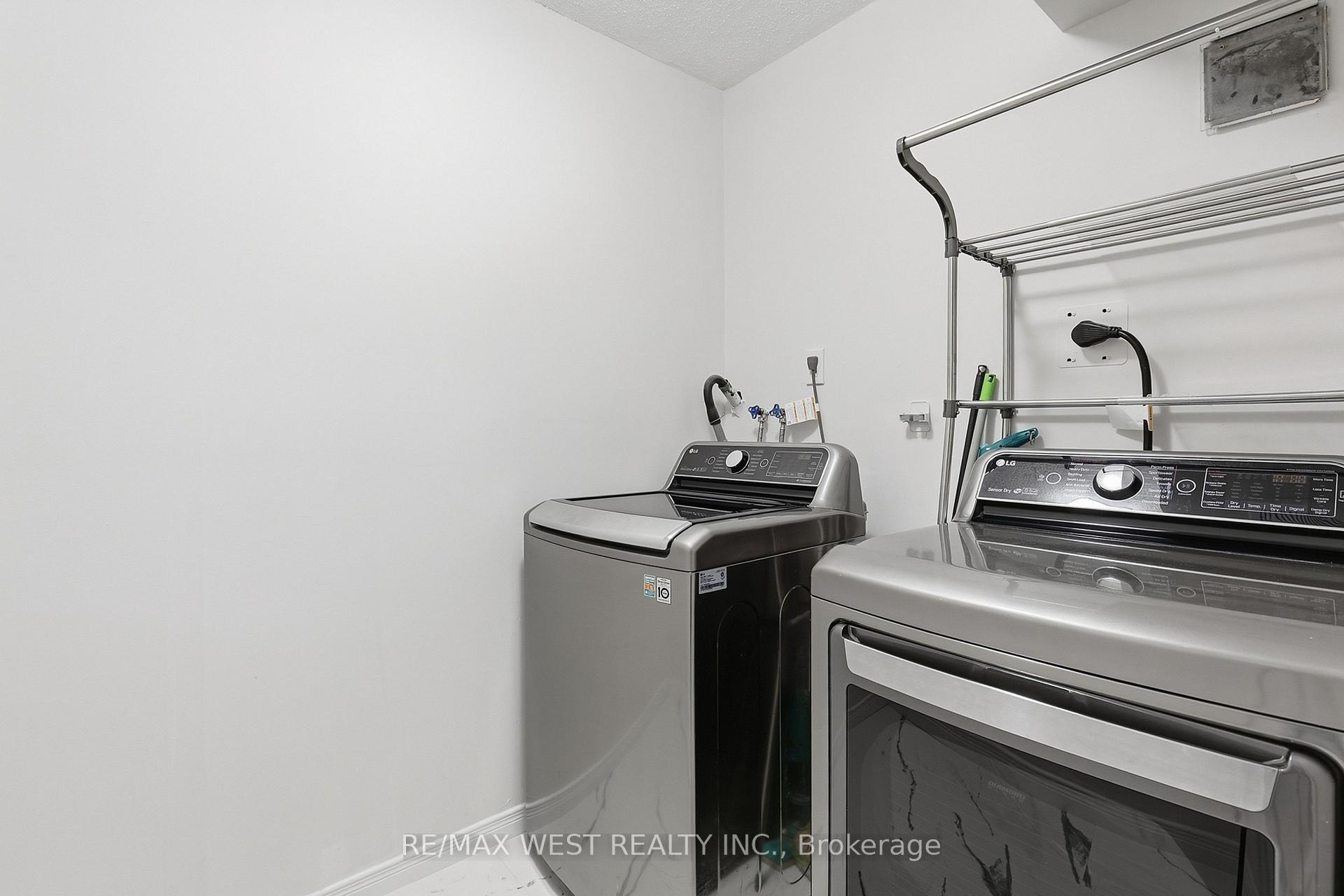 Photo 17 of Unit 302, 180 Dudley Avenue, Markham, Thornhill — HOMEH