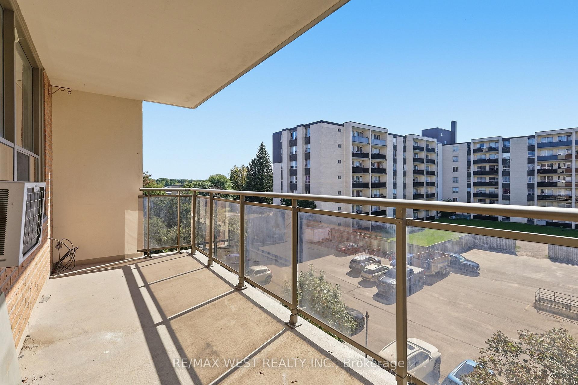 Photo 28 of Unit 302, 180 Dudley Avenue, Markham, Thornhill — HOMEH