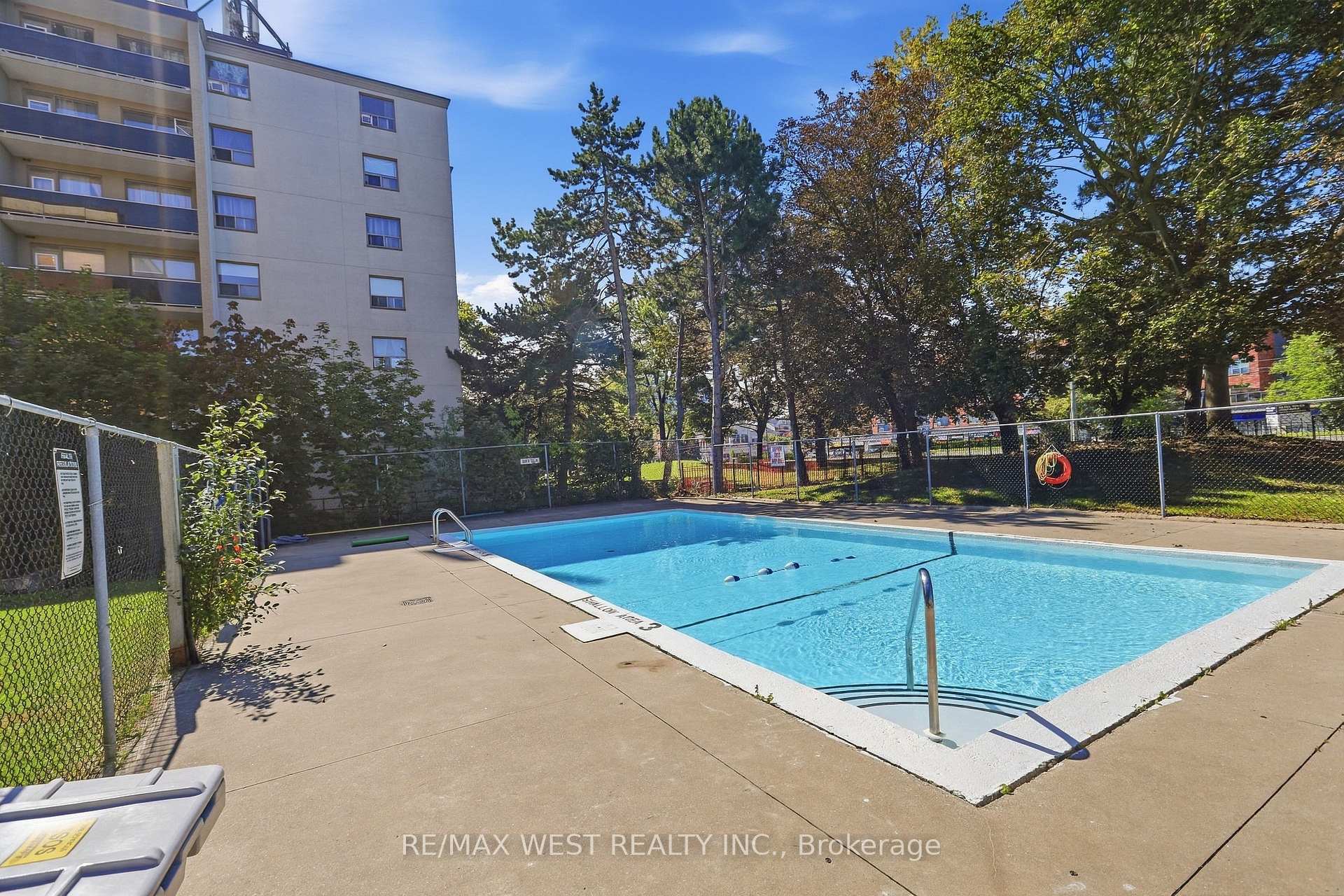 Photo 30 of Unit 302, 180 Dudley Avenue, Markham, Thornhill — HOMEH