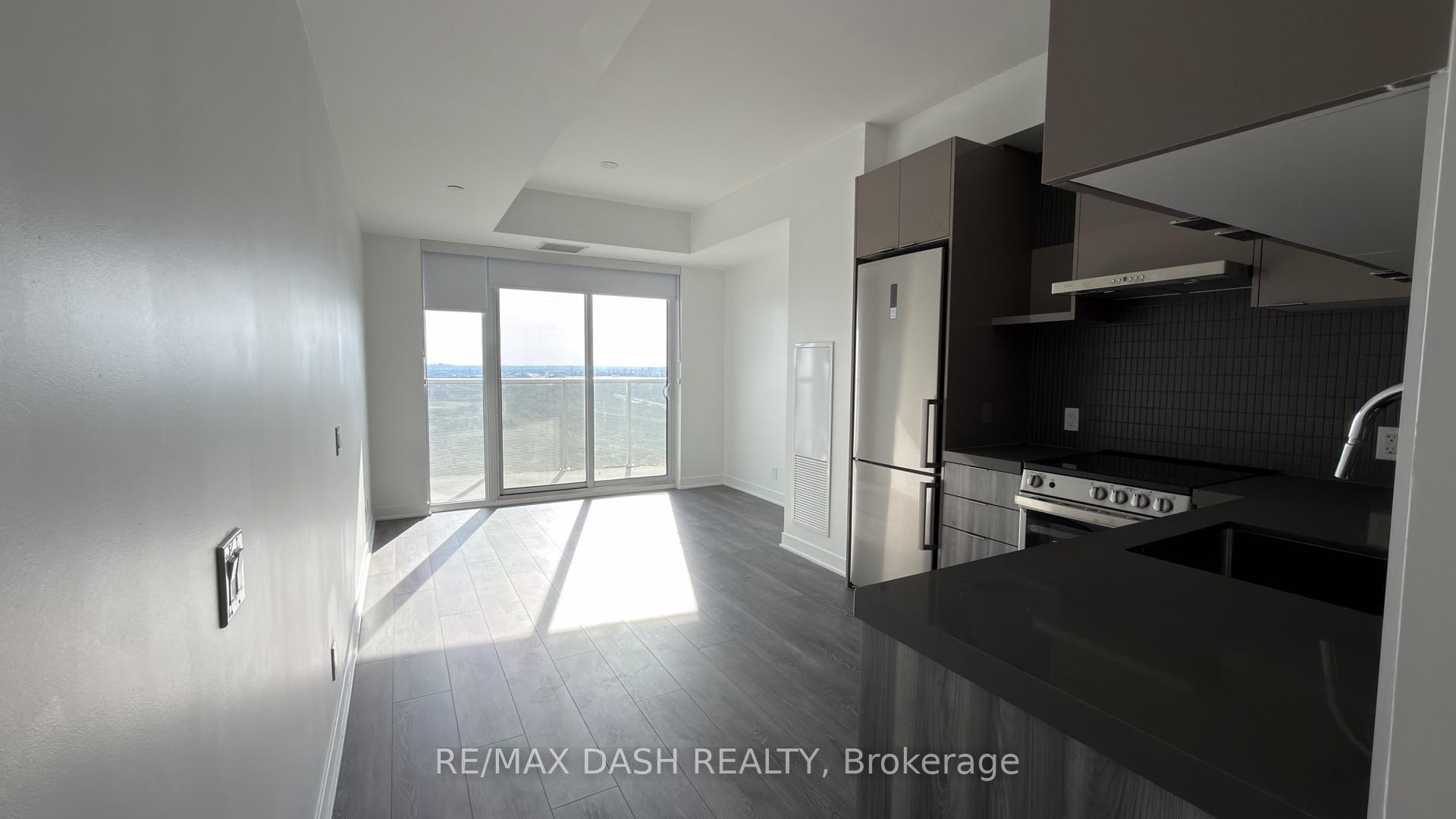 Photo 11 of Unit 3116, 6 Flavelle Trail, Vaughan, Steeles West Industrial — HOMEH