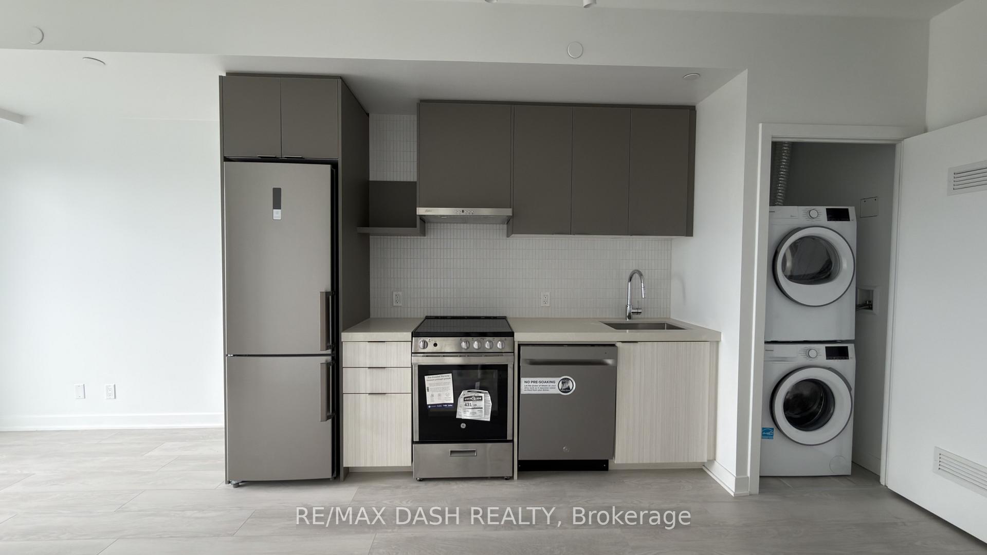 Photo 21 of Unit 2319, 6 Flavelle Trail, Vaughan, Steeles West Industrial — HOMEH