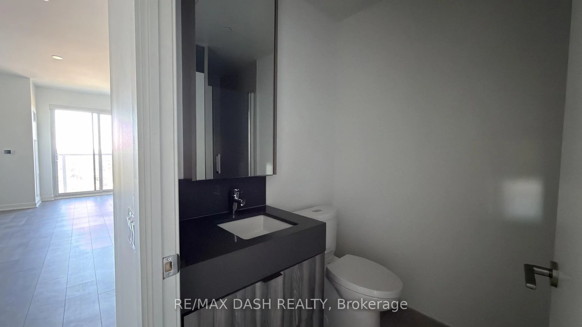 Photo 26 of Unit 2319, 6 Flavelle Trail, Vaughan, Steeles West Industrial — HOMEH