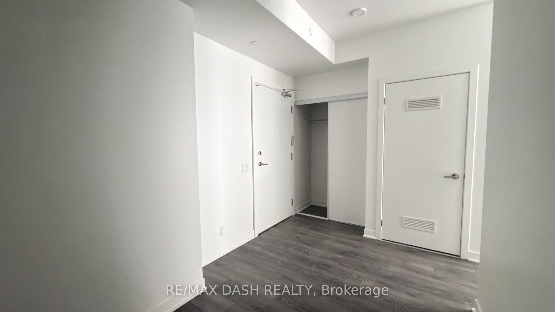 Photo 9 of Unit 2813, 6 Flavelle Trail, Vaughan, Steeles West Industrial — HOMEH