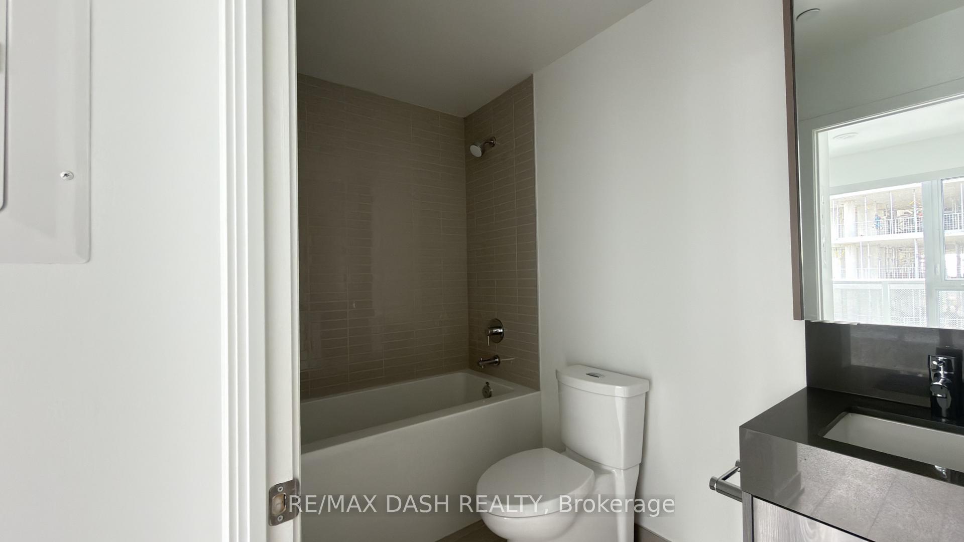 Photo 11 of Unit 2813, 6 Flavelle Trail, Vaughan, Steeles West Industrial — HOMEH