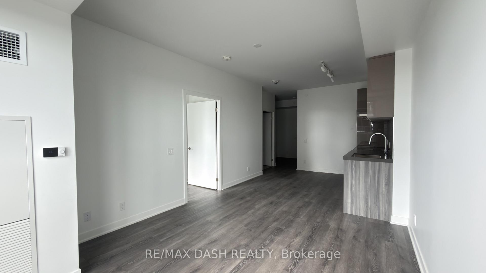 Photo 15 of Unit 2813, 6 Flavelle Trail, Vaughan, Steeles West Industrial — HOMEH