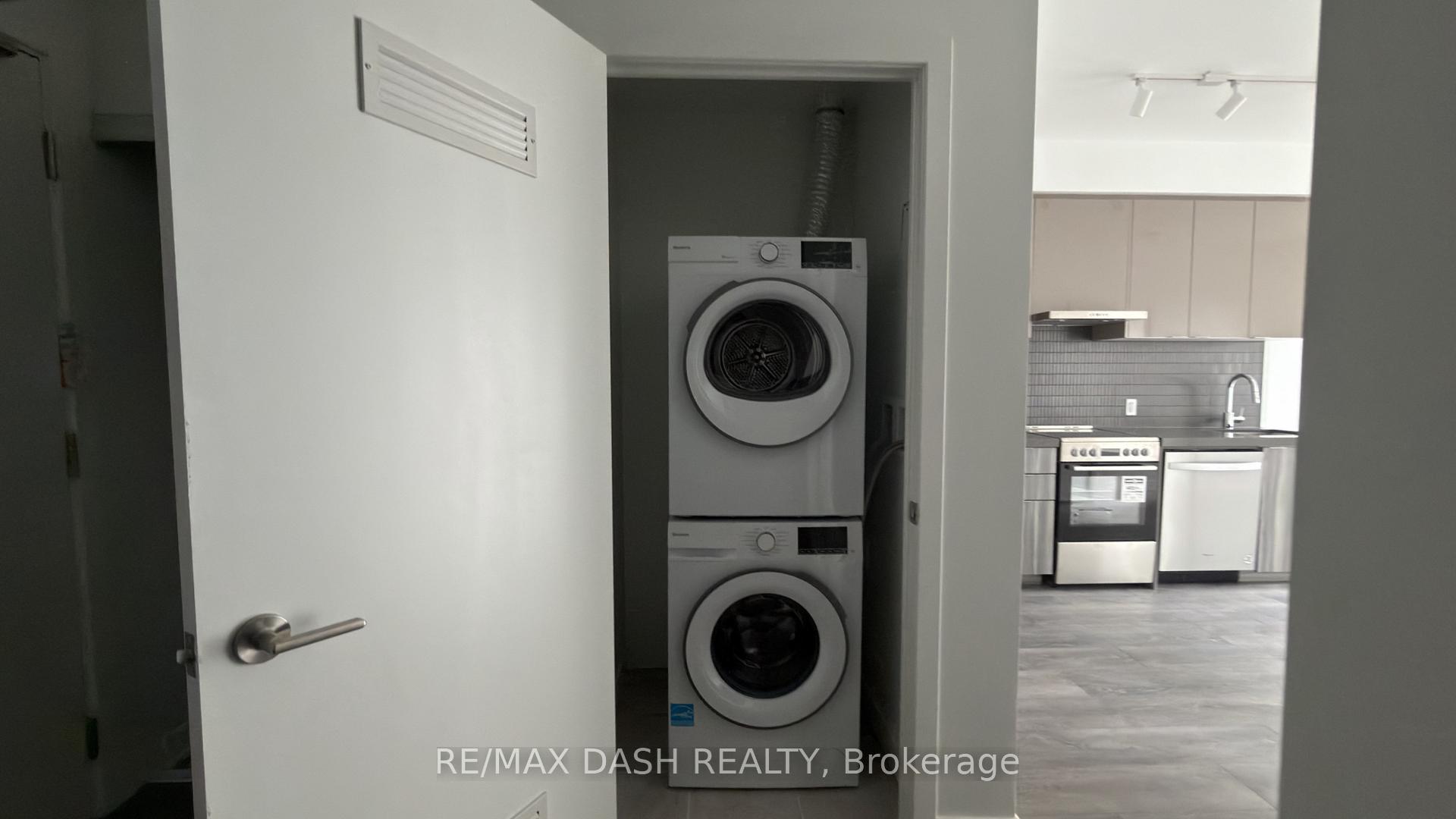 Photo 18 of Unit 2813, 6 Flavelle Trail, Vaughan, Steeles West Industrial — HOMEH