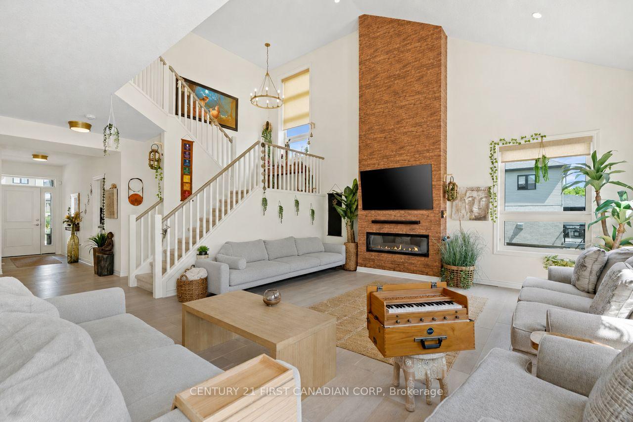 Photo 10 of 1654 Upper West Avenue, London, South B — HOMEH