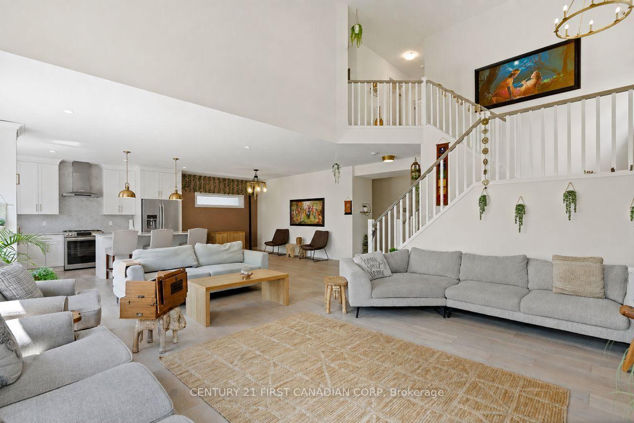Photo 13 of 1654 Upper West Avenue, London, South B — HOMEH