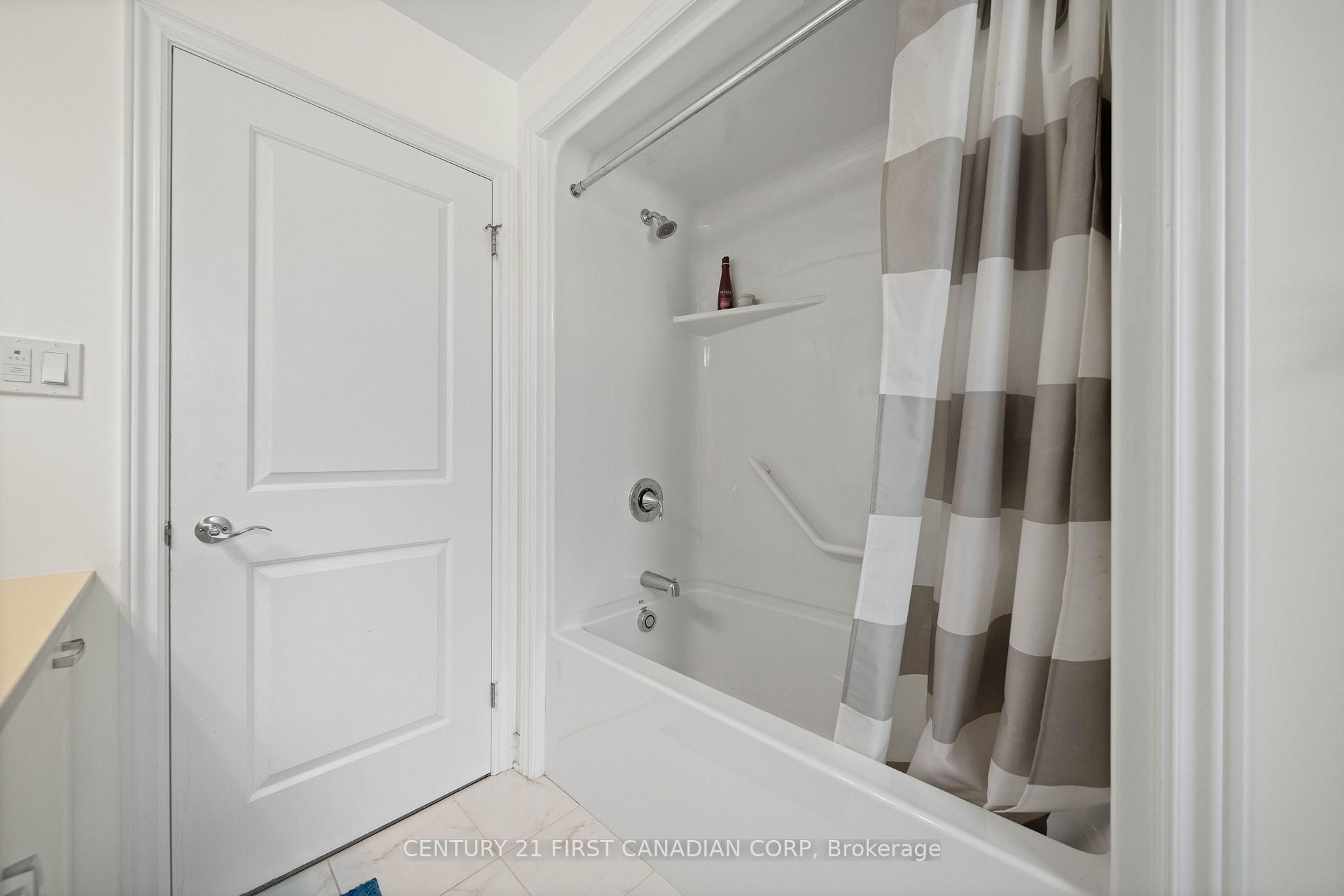 Photo 31 of 1654 Upper West Avenue, London, South B — HOMEH
