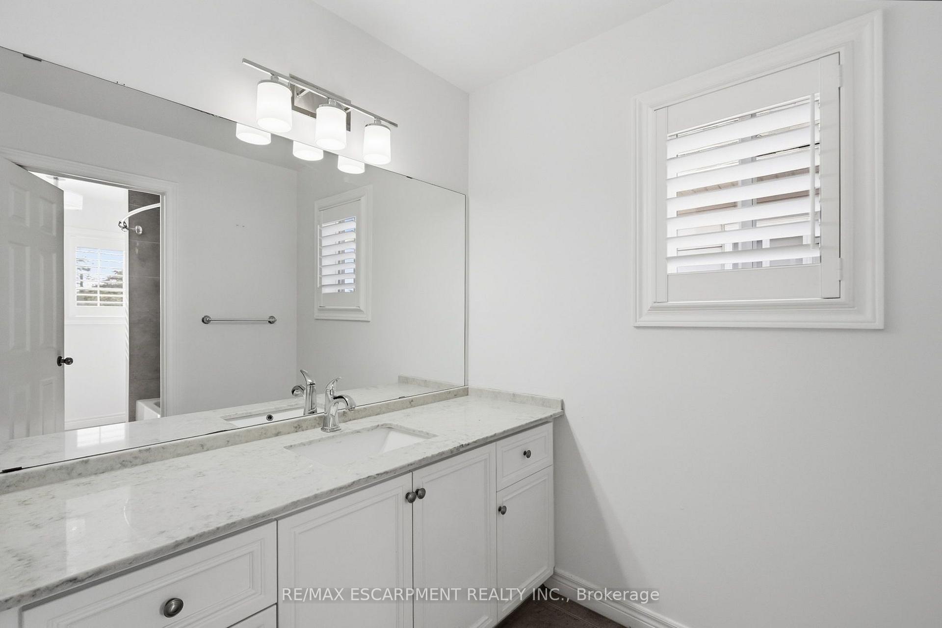 Photo 31 of 84 Deerborn Drive, Hamilton, Thorner — HOMEH