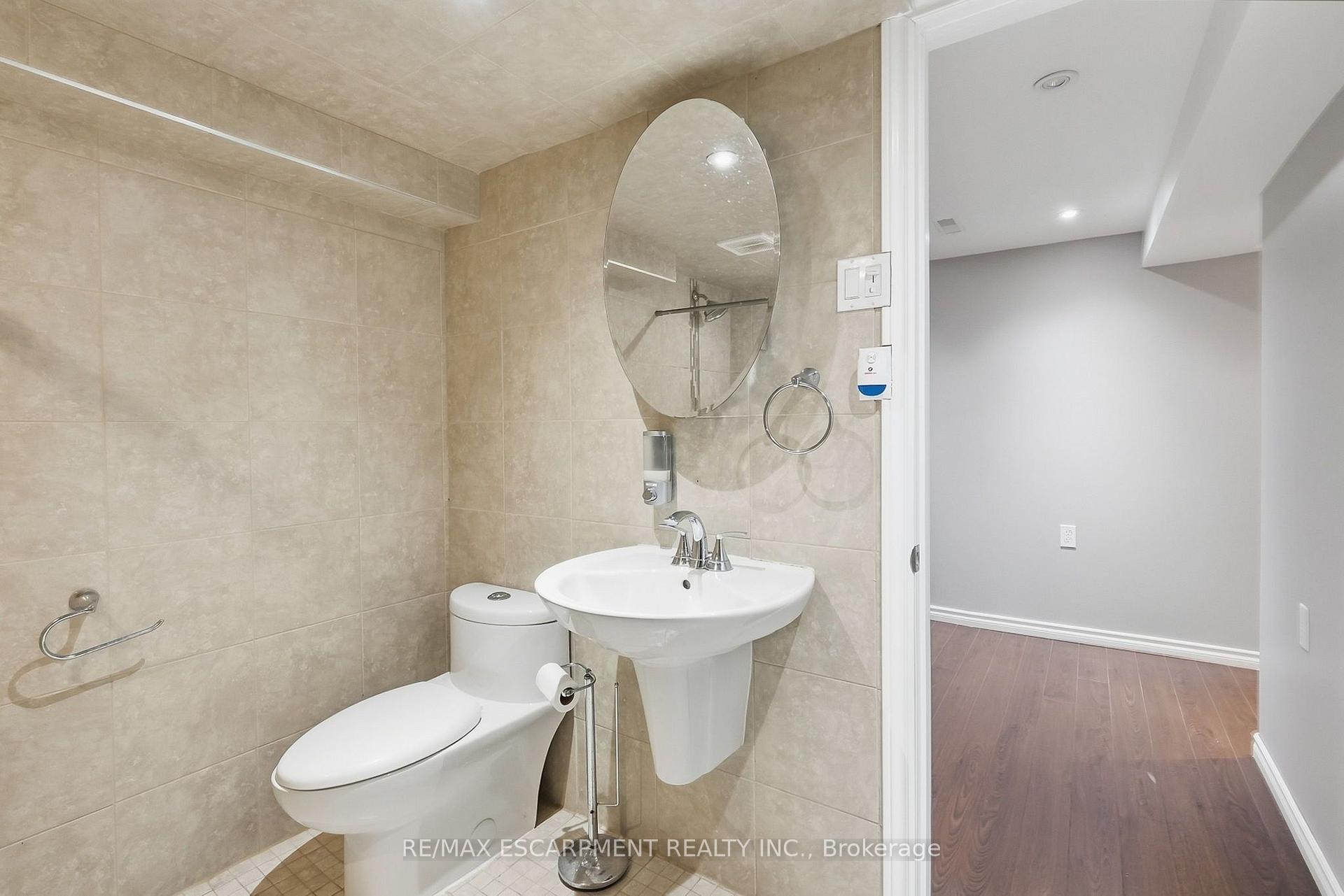 Photo 35 of 84 Deerborn Drive, Hamilton, Thorner — HOMEH