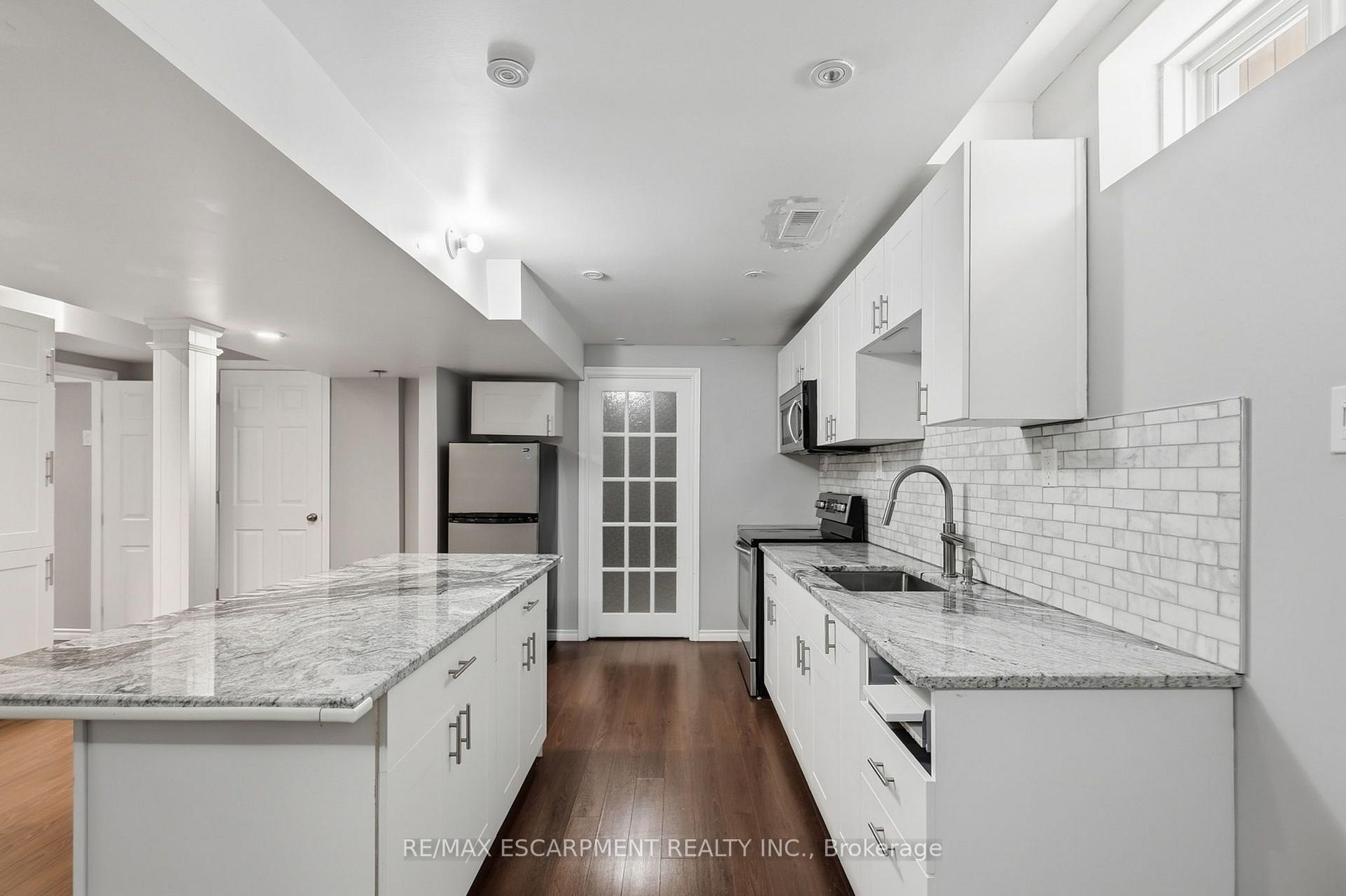 Photo 39 of 84 Deerborn Drive, Hamilton, Thorner — HOMEH