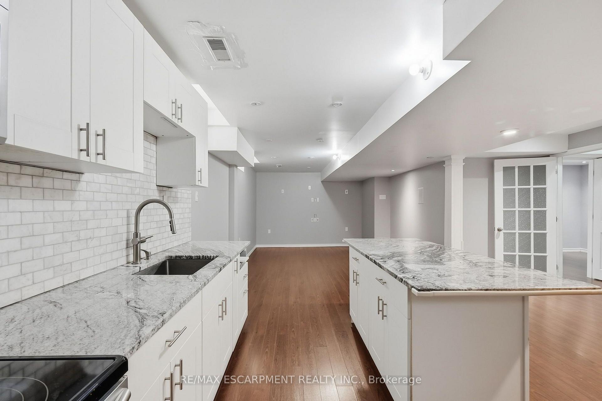 Photo 40 of 84 Deerborn Drive, Hamilton, Thorner — HOMEH