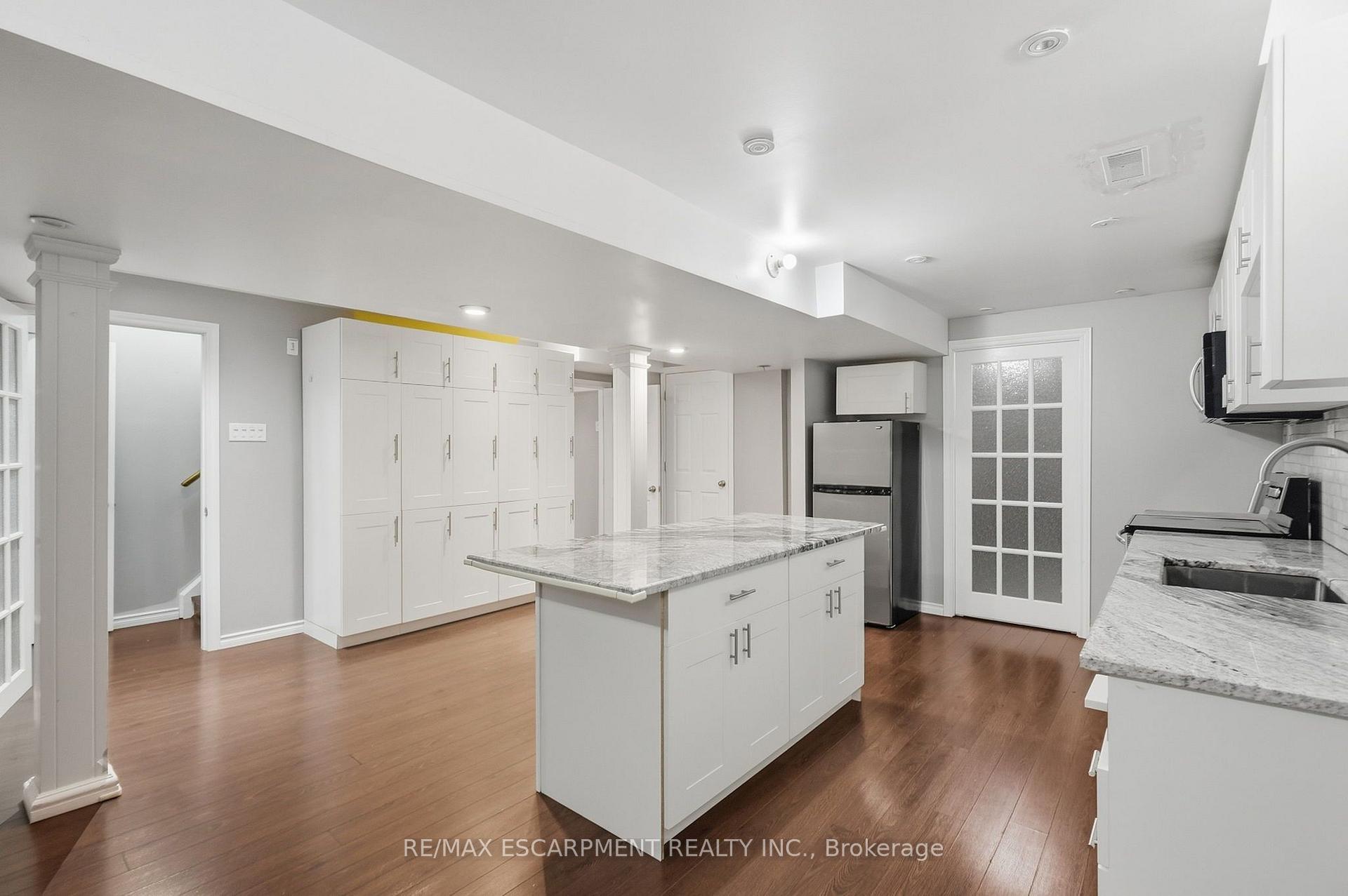Photo 43 of 84 Deerborn Drive, Hamilton, Thorner — HOMEH