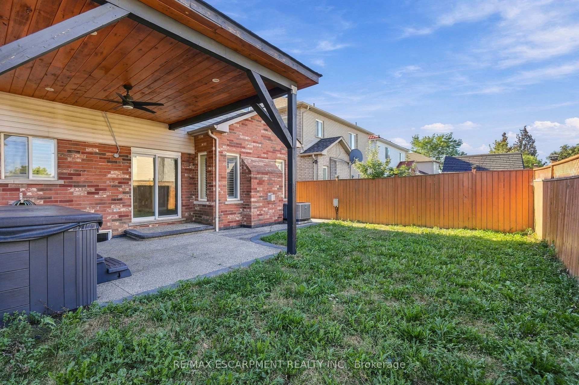Photo 47 of 84 Deerborn Drive, Hamilton, Thorner — HOMEH