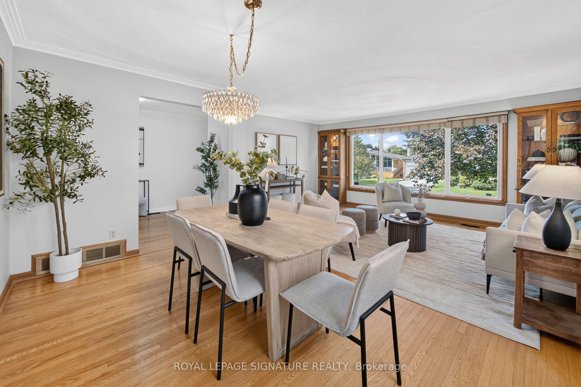 Photo 9 of 61 Comay Road, North York, Brookhaven-Amesbury — HOMEH
