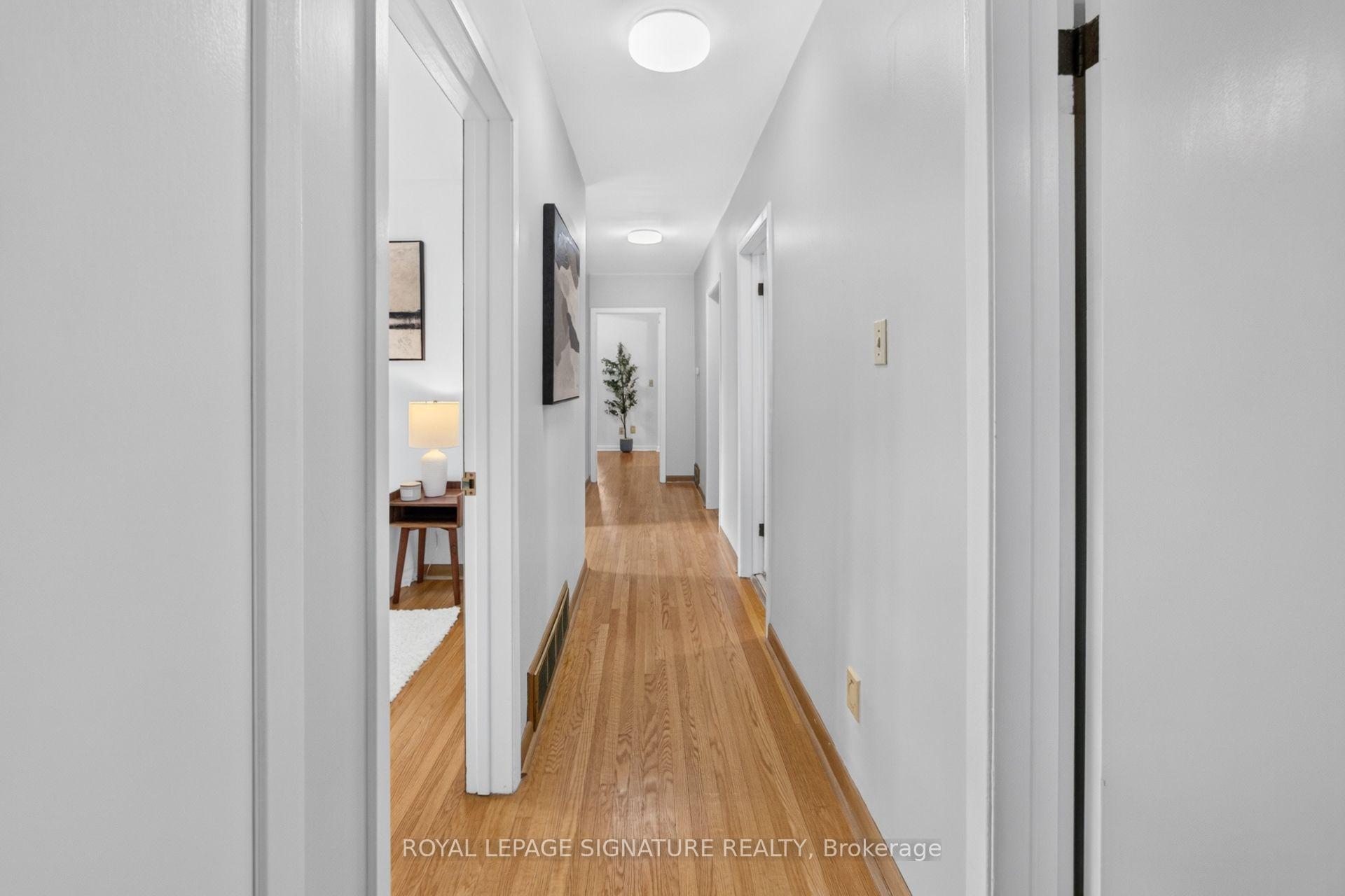 Photo 13 of 61 Comay Road, North York, Brookhaven-Amesbury — HOMEH