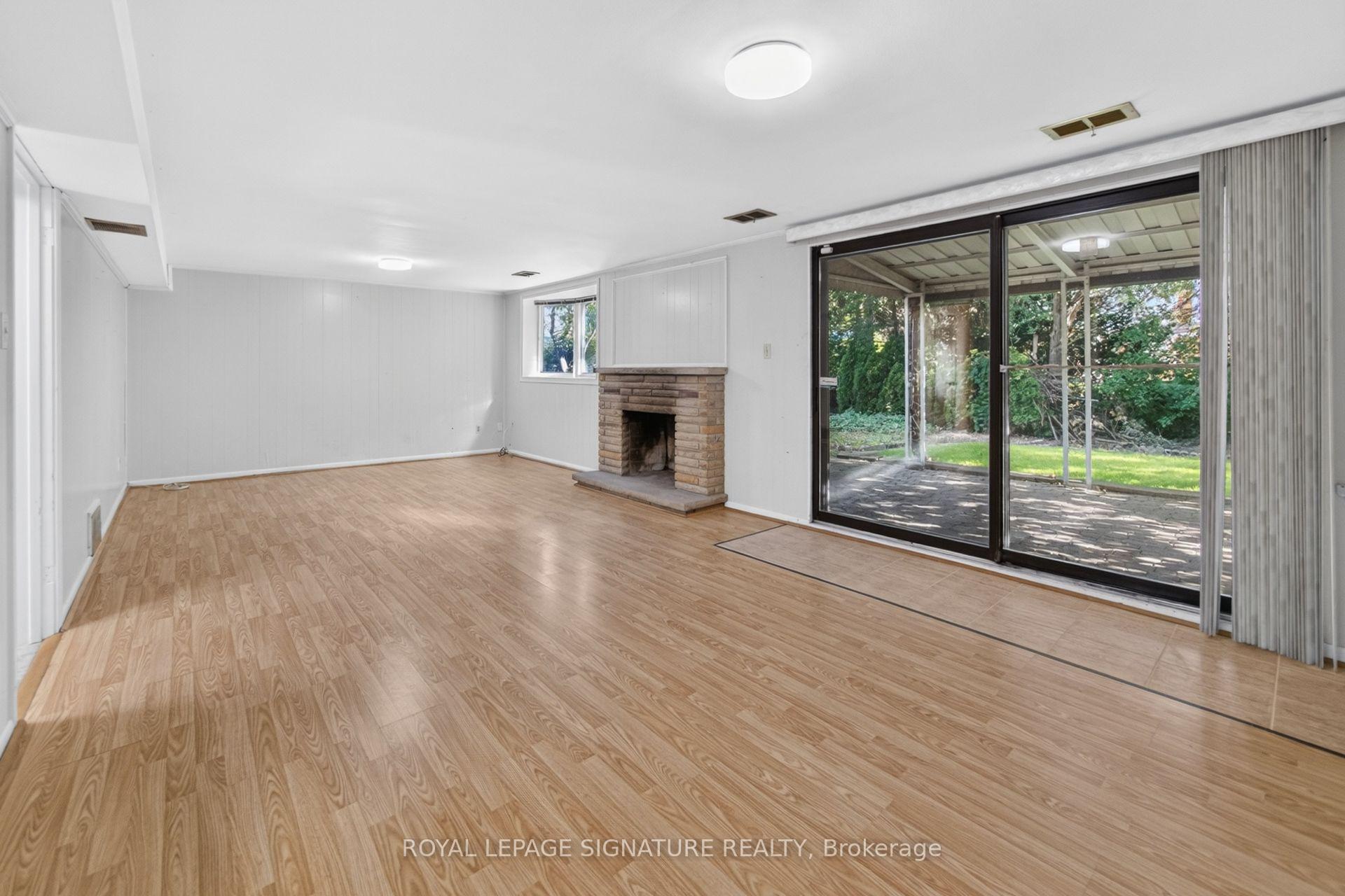 Photo 25 of 61 Comay Road, North York, Brookhaven-Amesbury — HOMEH