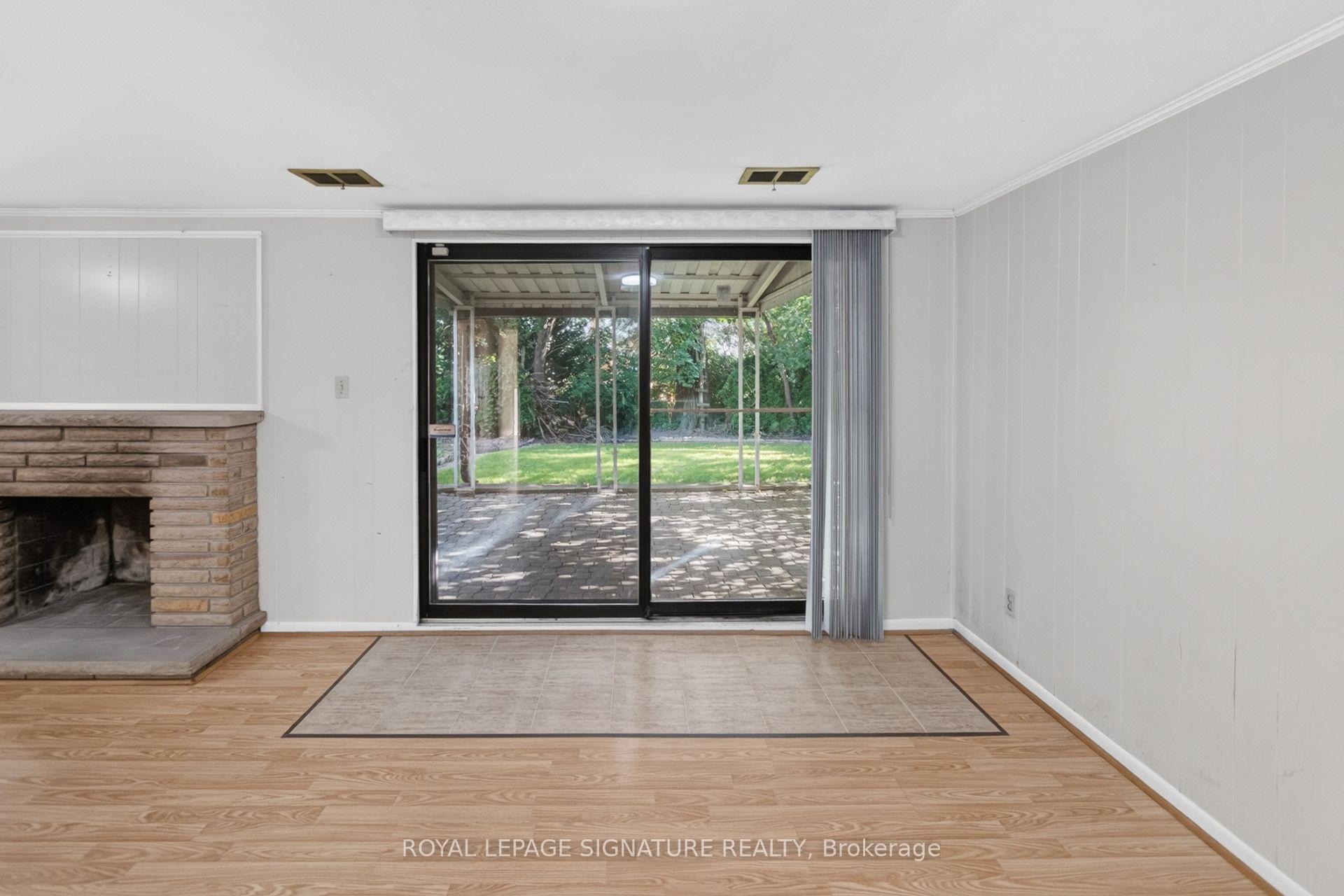 Photo 26 of 61 Comay Road, North York, Brookhaven-Amesbury — HOMEH