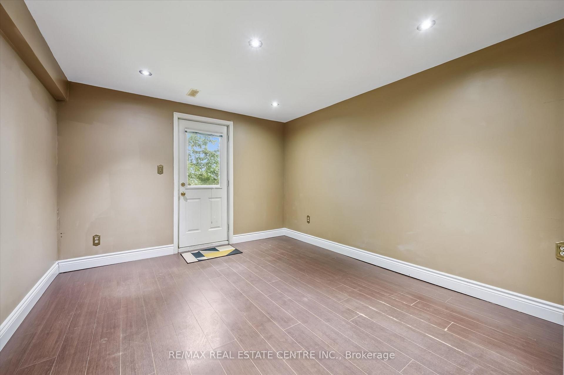 Photo 30 of 21 Tinatawa Court, Kitchener, Centreville Chicopee — HOMEH