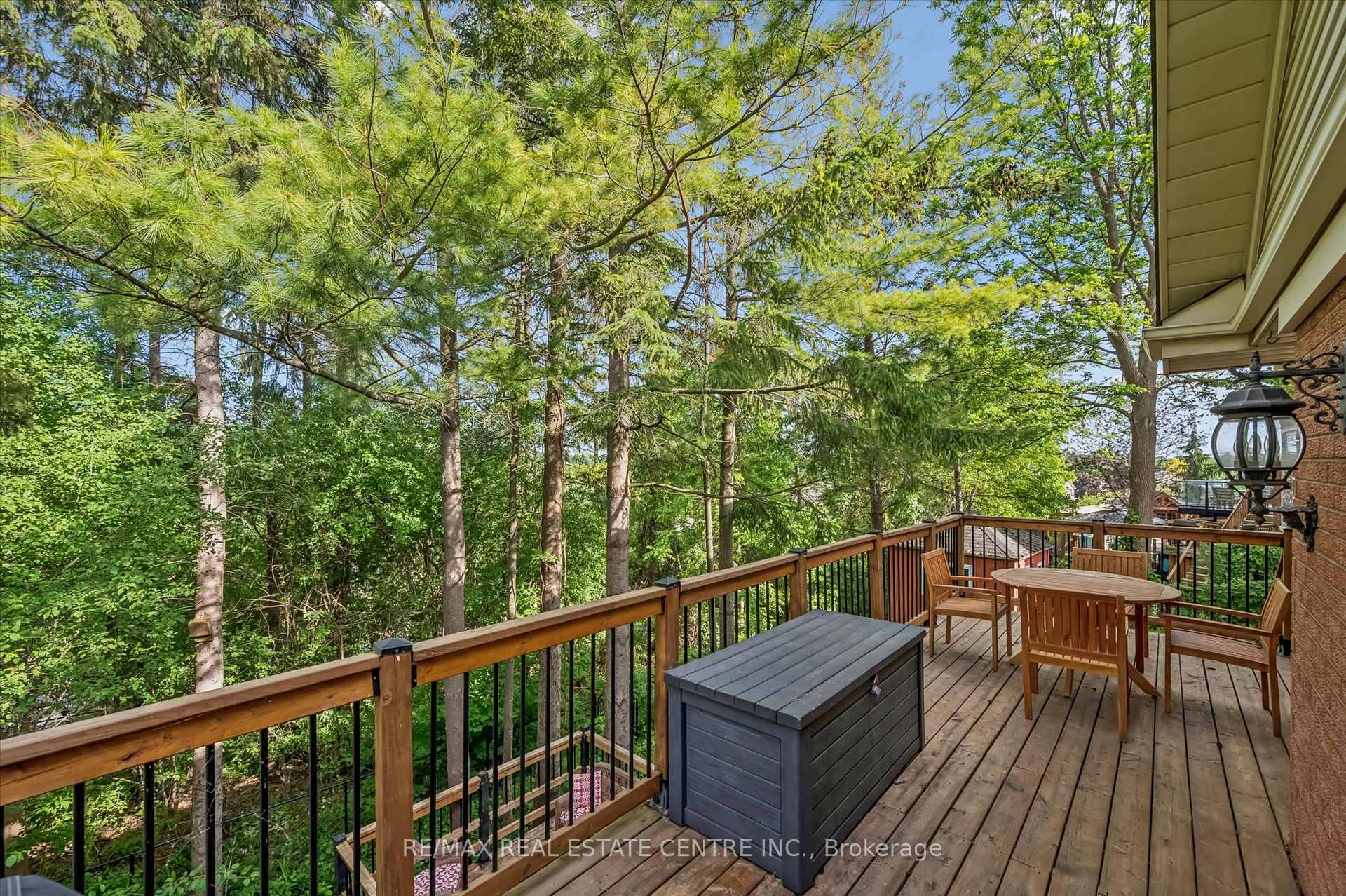 Photo 31 of 21 Tinatawa Court, Kitchener, Centreville Chicopee — HOMEH