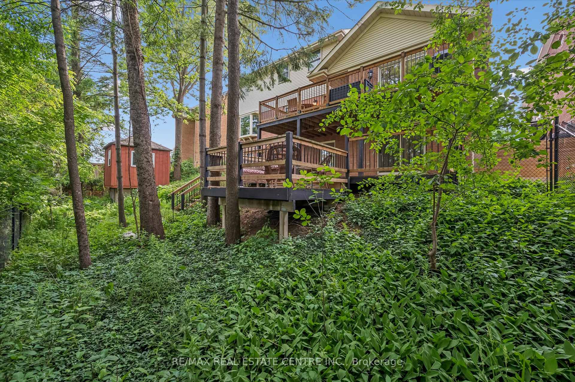 Photo 37 of 21 Tinatawa Court, Kitchener, Centreville Chicopee — HOMEH