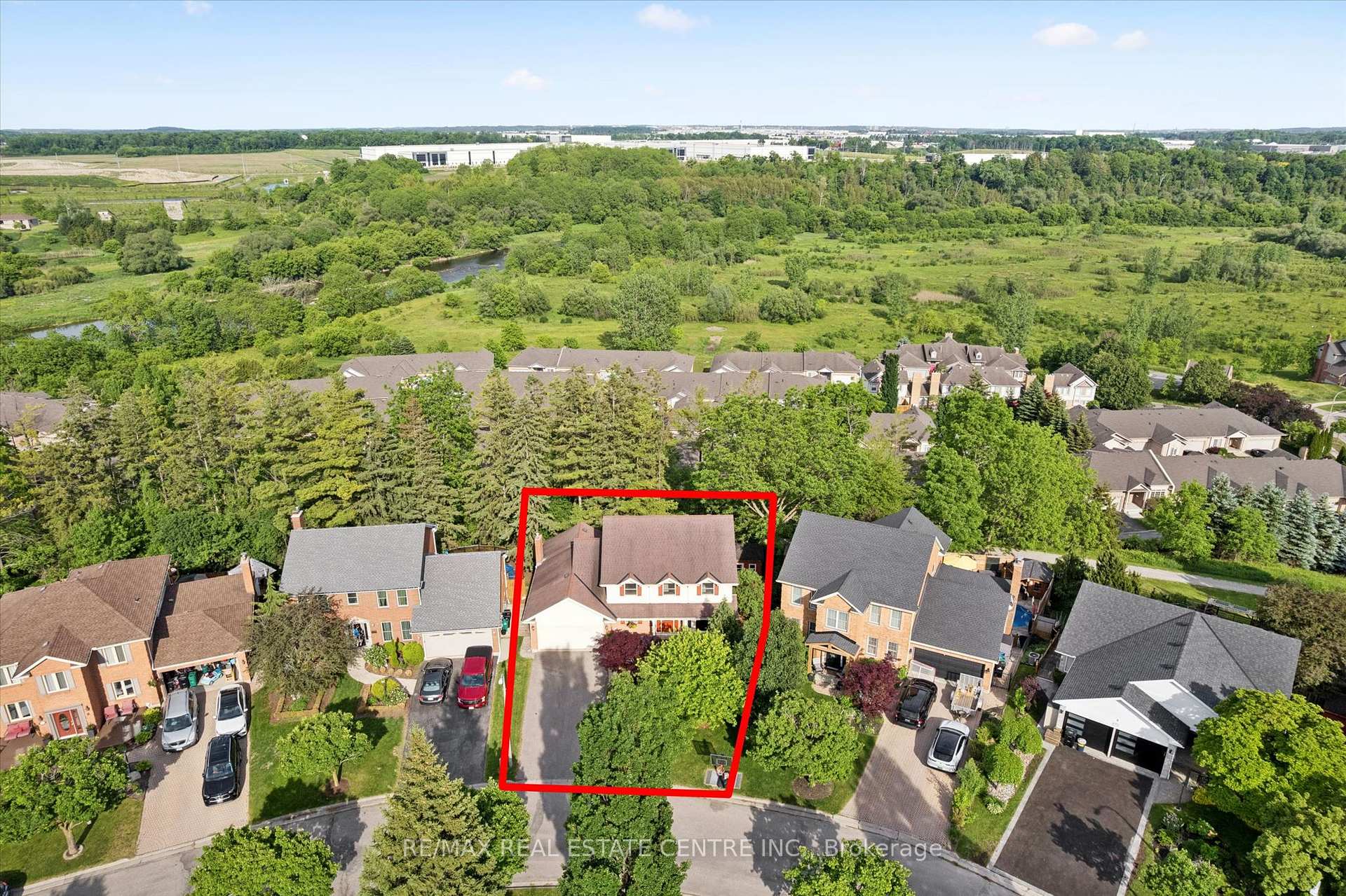 Photo 38 of 21 Tinatawa Court, Kitchener, Centreville Chicopee — HOMEH
