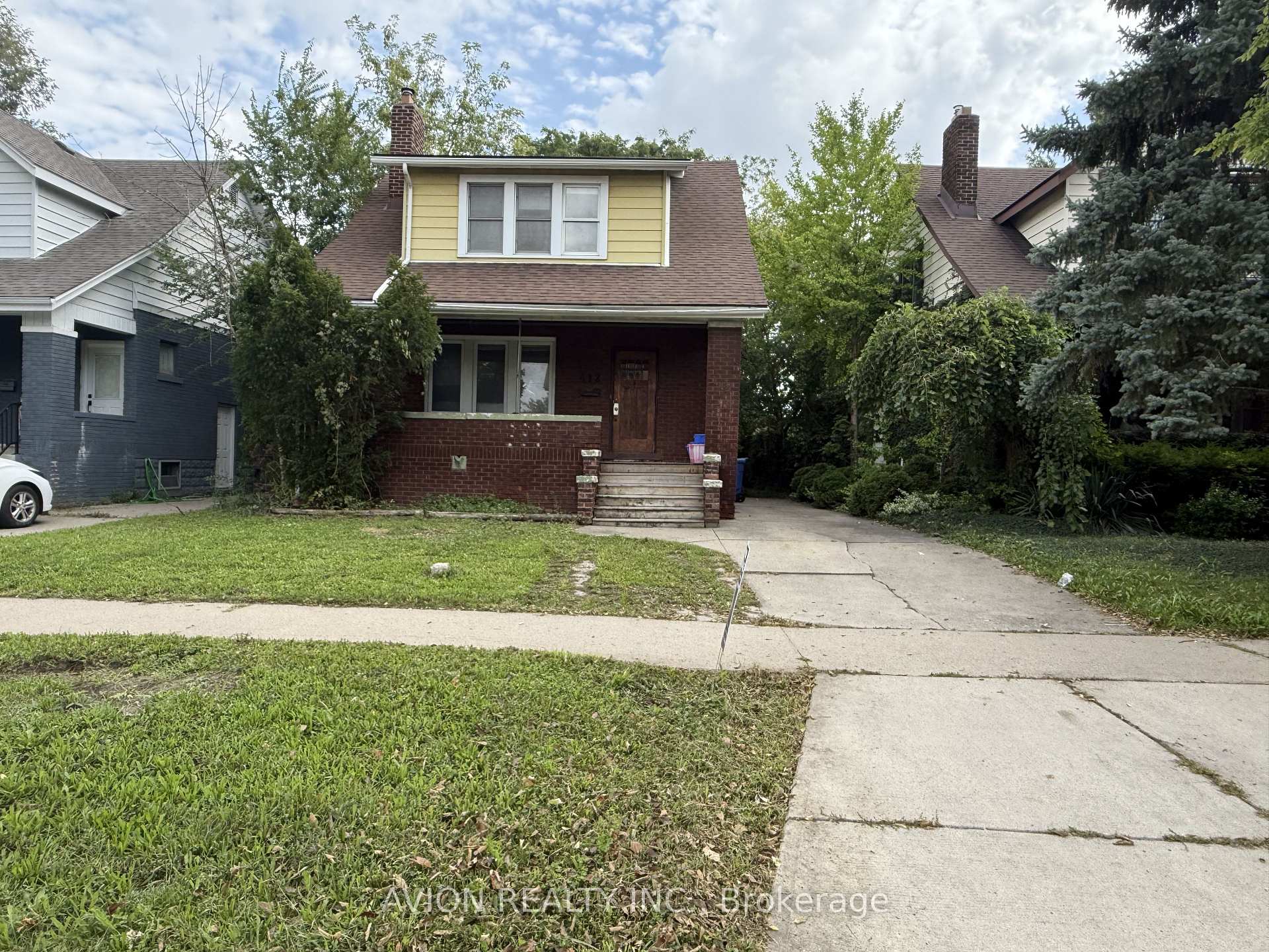 Photo 2 of 412 Partington Avenue, Windsor — HOMEH