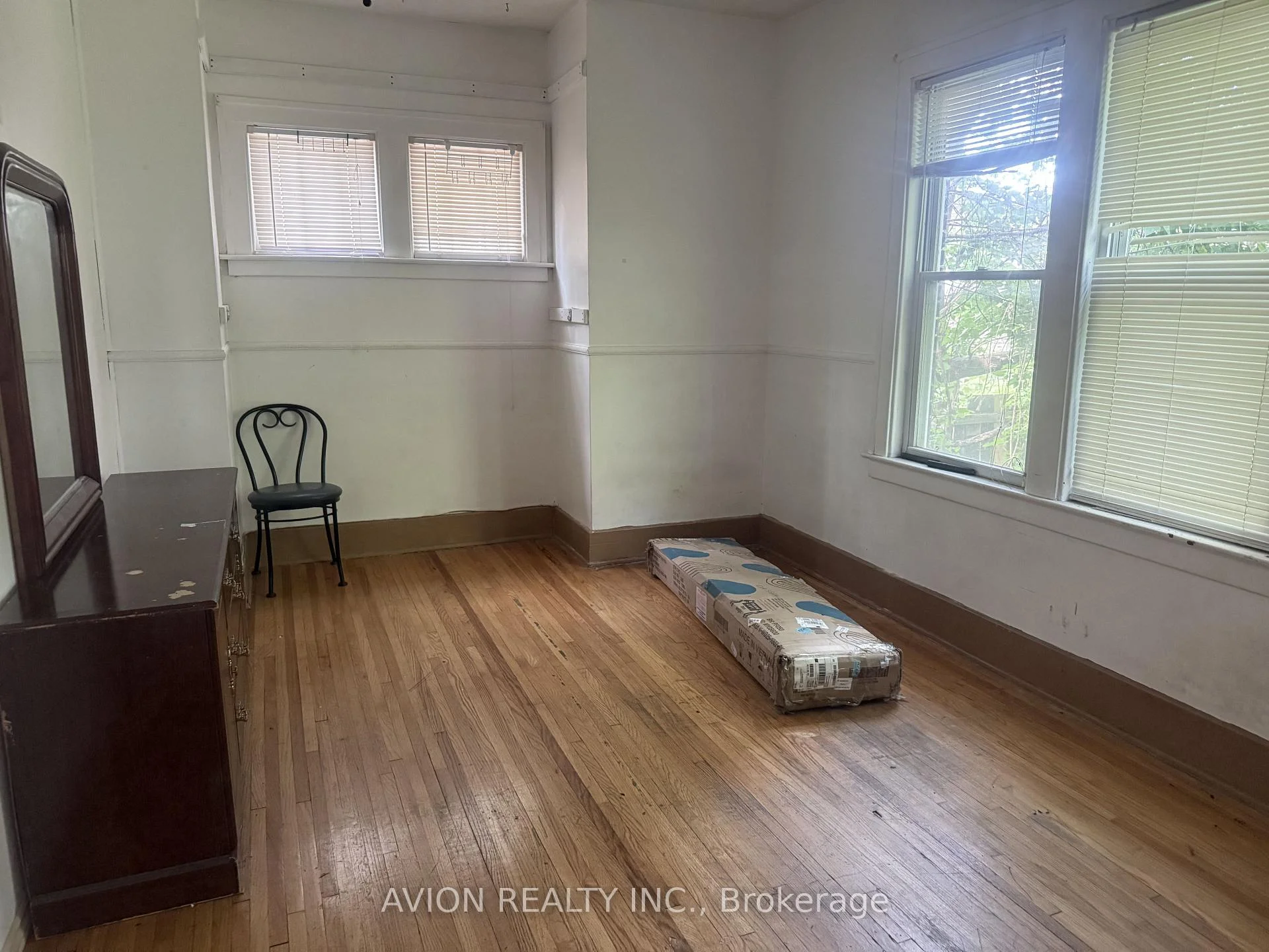 Photo 5 of 412 Partington Avenue, Windsor — HOMEH