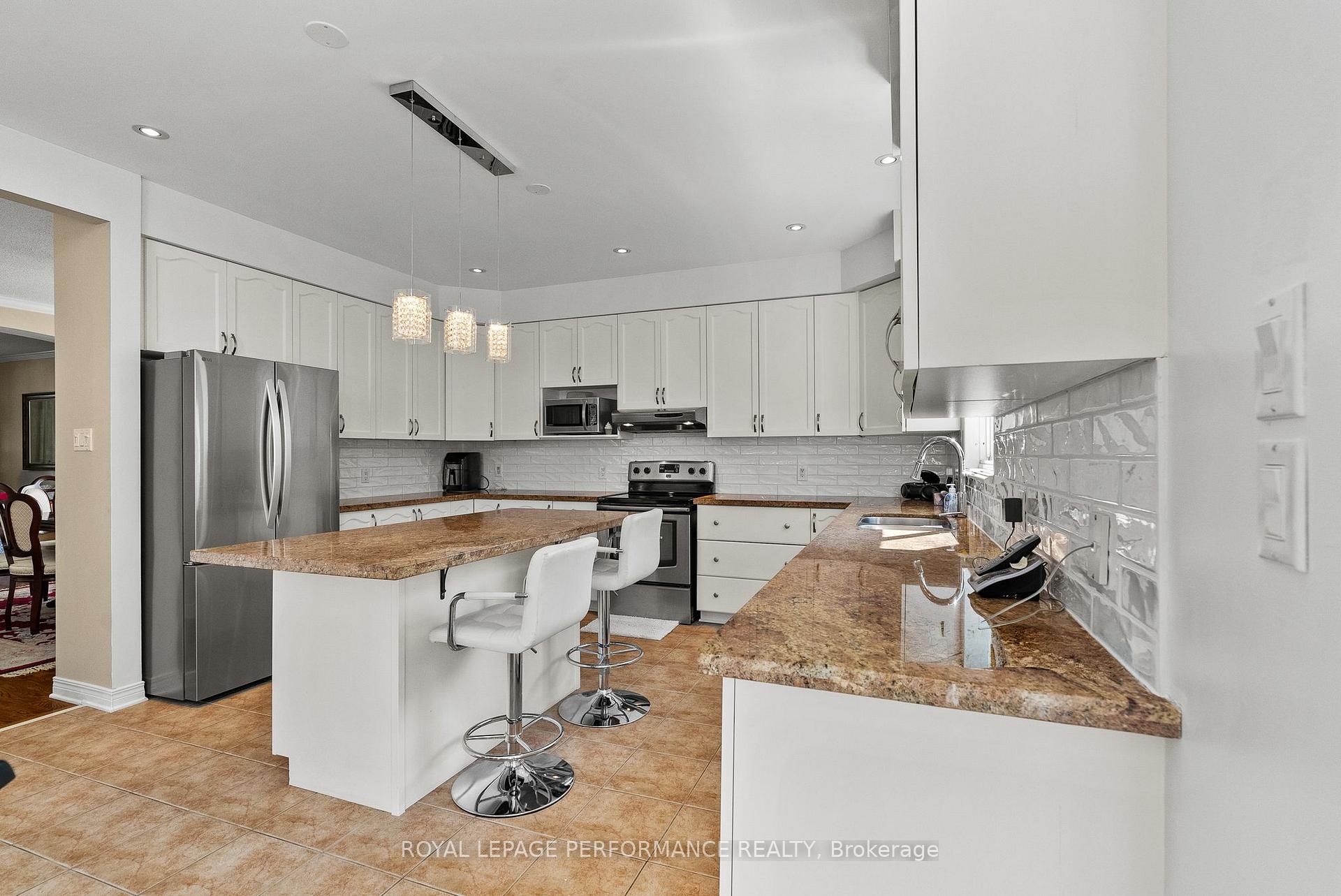 Photo 11 of 2180 Brianna Way, Ottawa, Notting Hill/Summerside — HOMEH