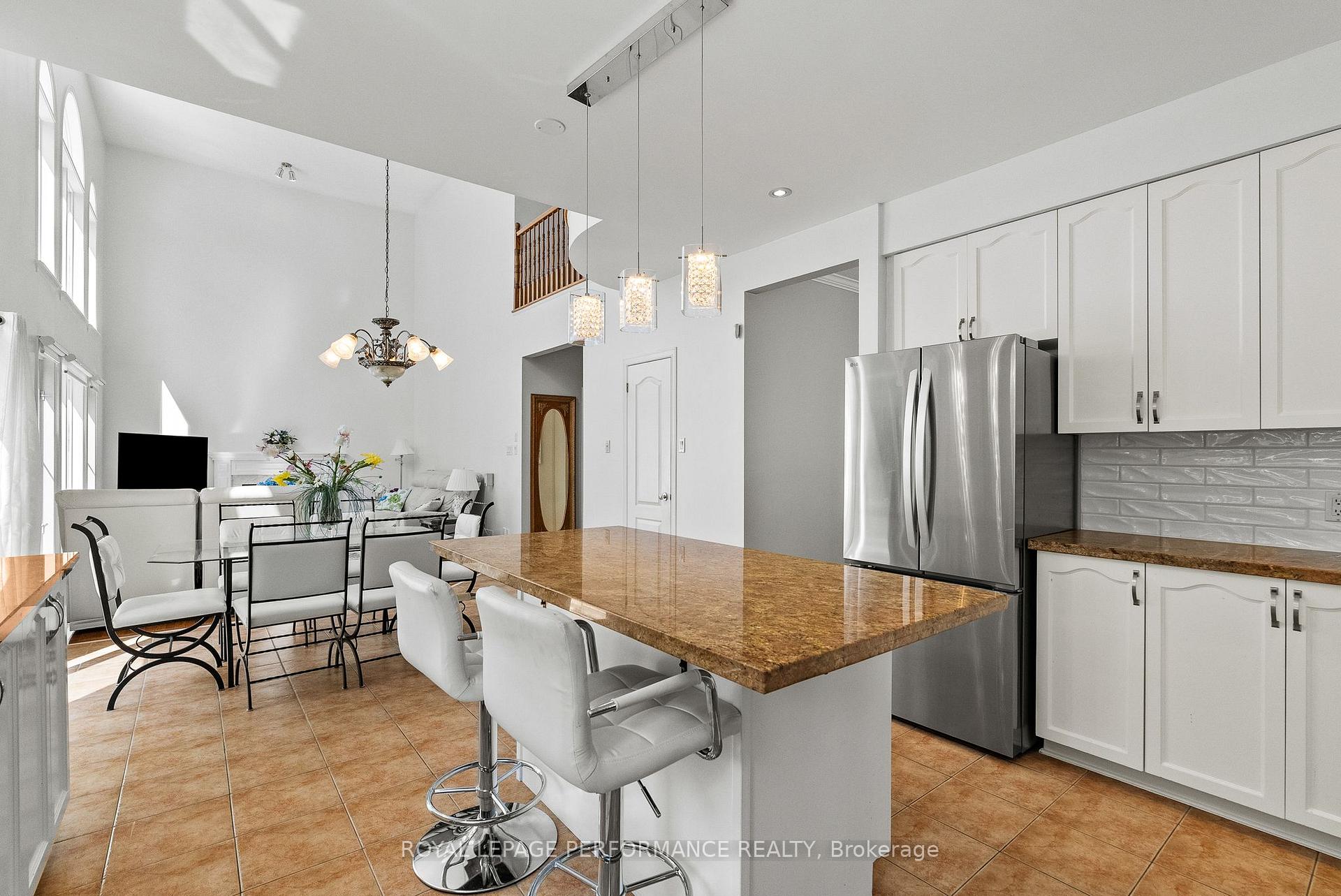 Photo 12 of 2180 Brianna Way, Ottawa, Notting Hill/Summerside — HOMEH