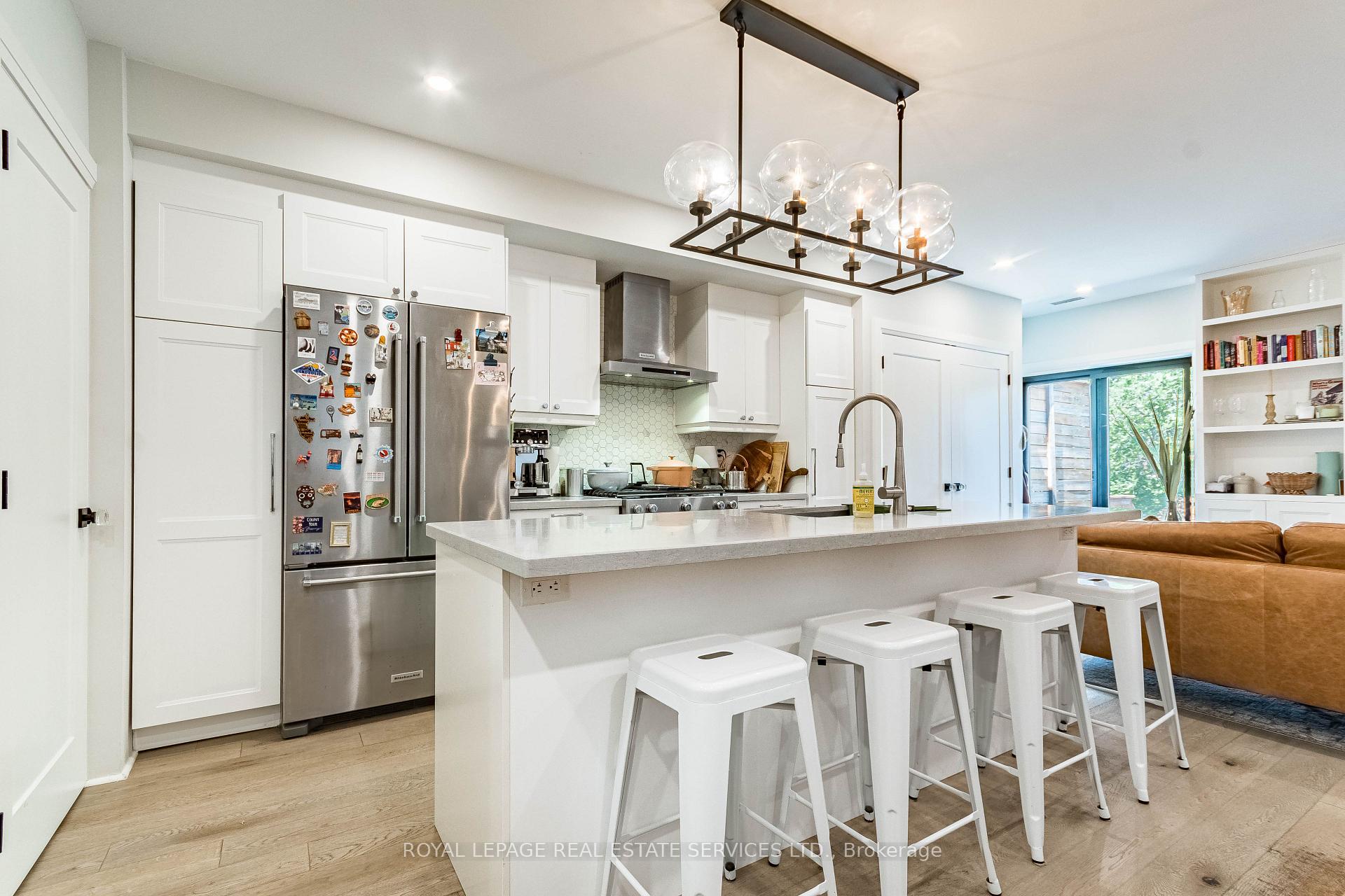 Photo 7 of 238 Garden Avenue, Toronto, High Park-Swansea — HOMEH
