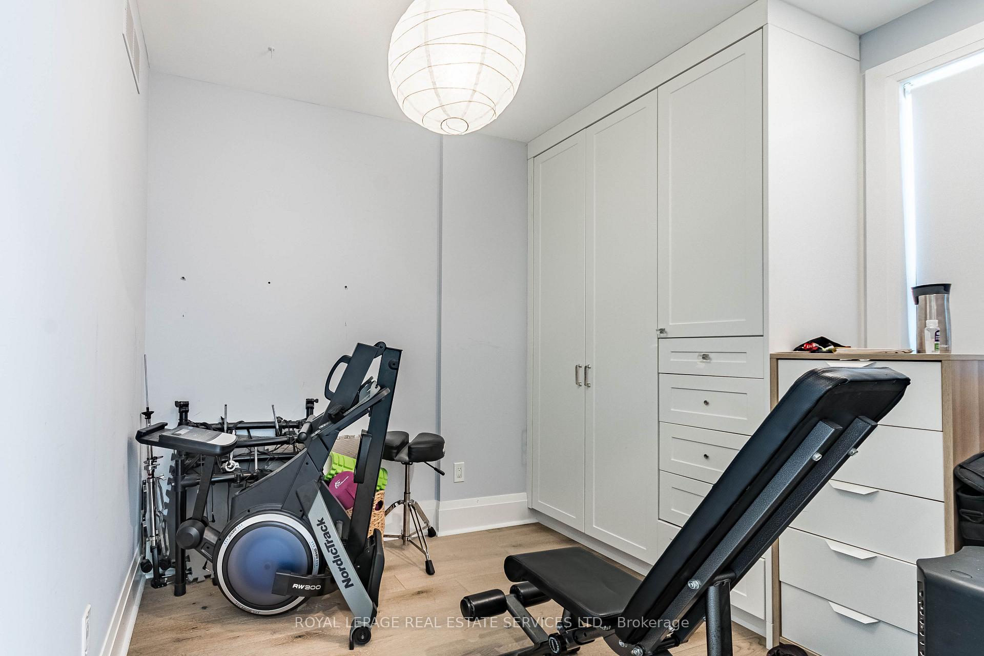 Photo 16 of 238 Garden Avenue, Toronto, High Park-Swansea — HOMEH