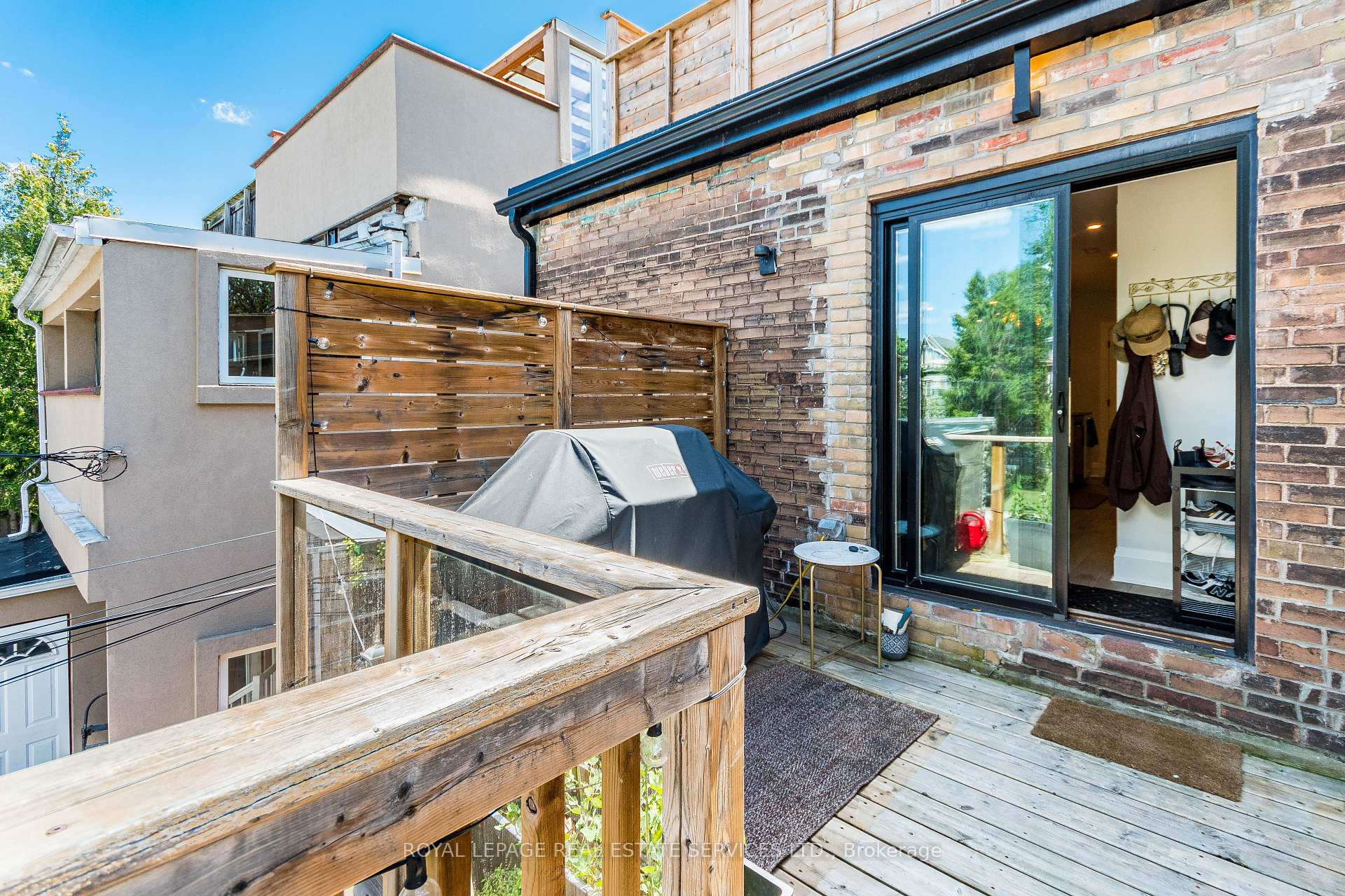 Photo 19 of 238 Garden Avenue, Toronto, High Park-Swansea — HOMEH