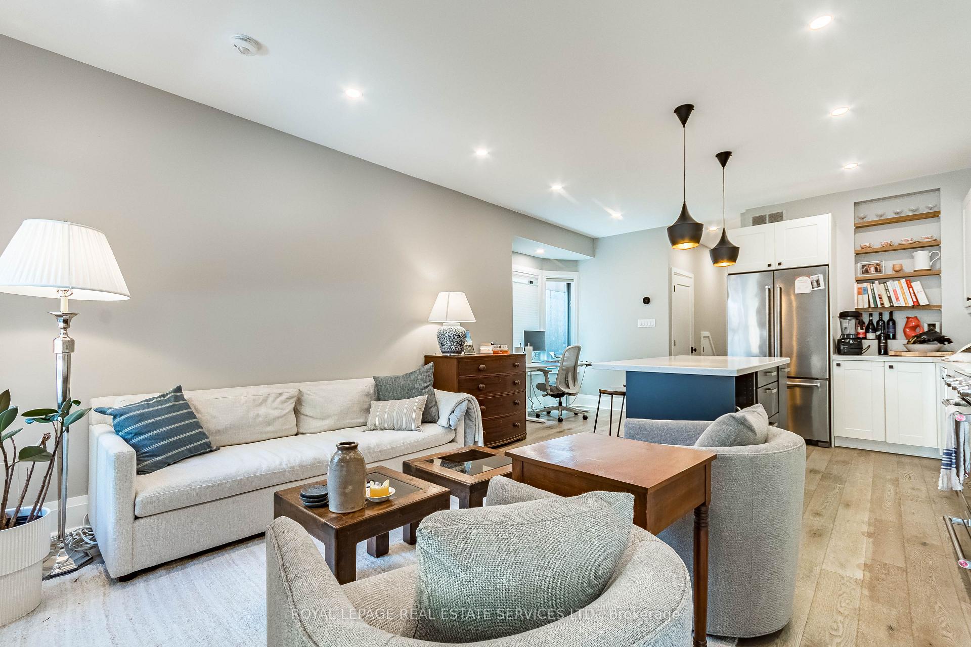 Photo 27 of 238 Garden Avenue, Toronto, High Park-Swansea — HOMEH