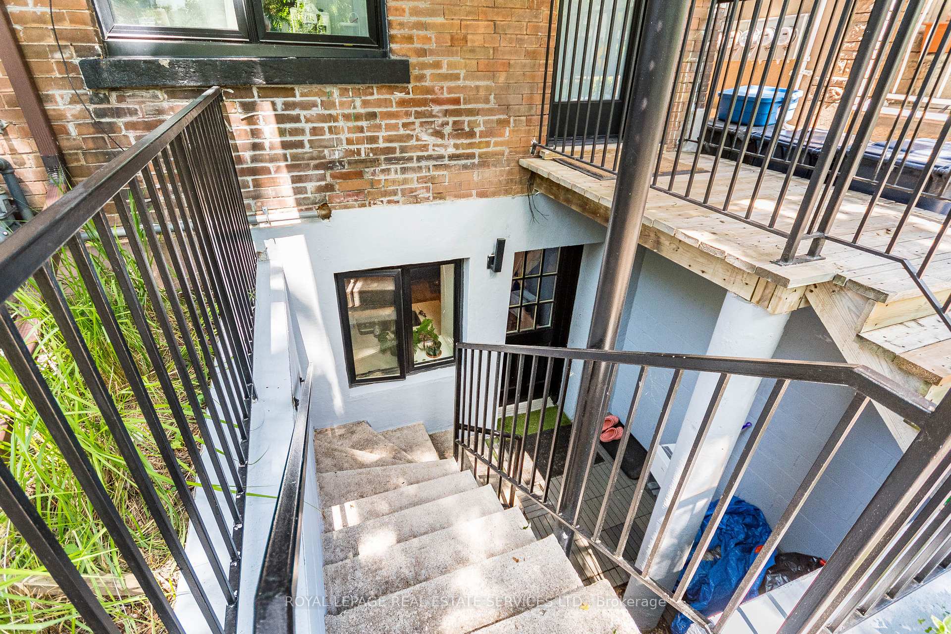 Photo 32 of 238 Garden Avenue, Toronto, High Park-Swansea — HOMEH